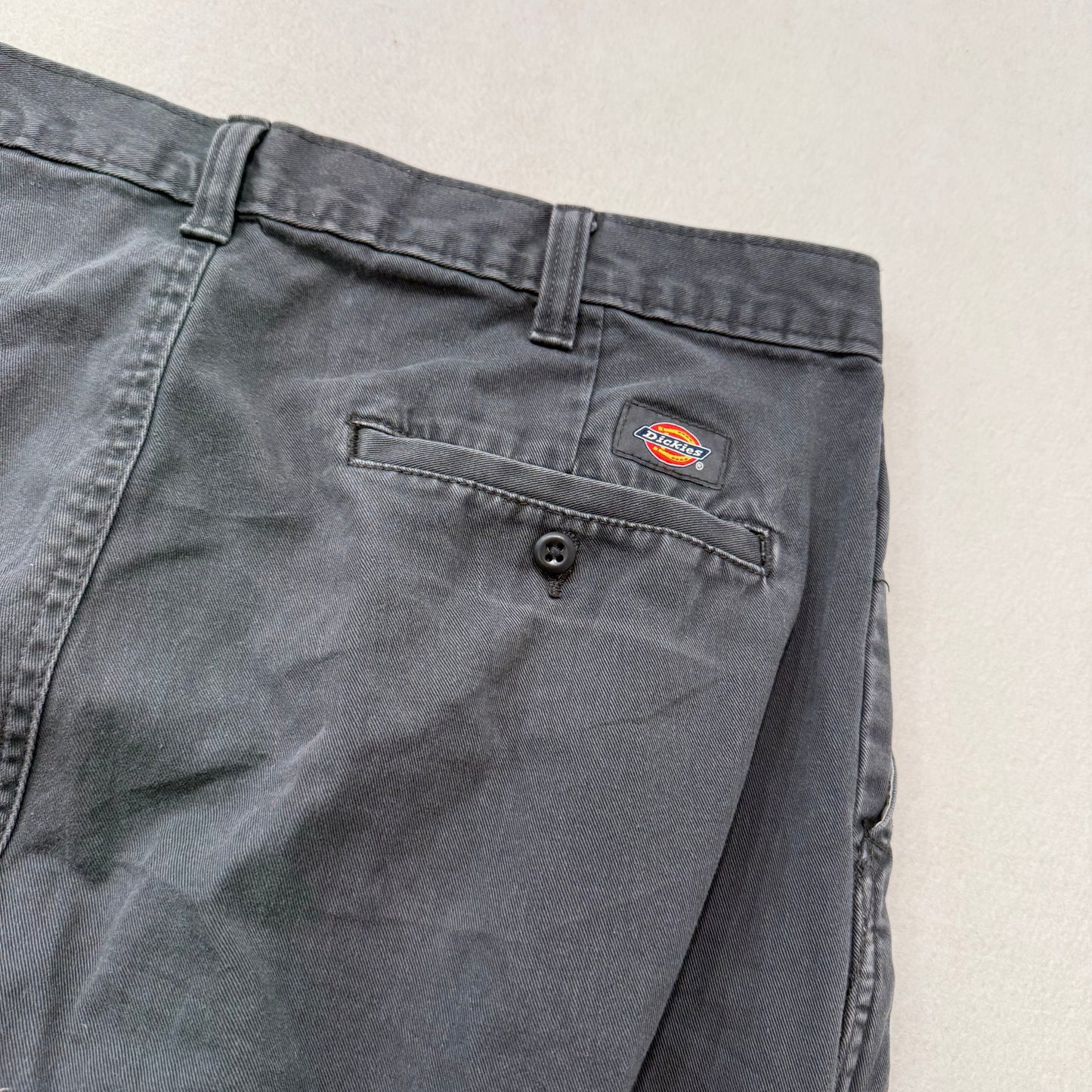Dickies Men's Charcoal Gray Cotton Loose Fit Cargo Pants Streetwear Size 34