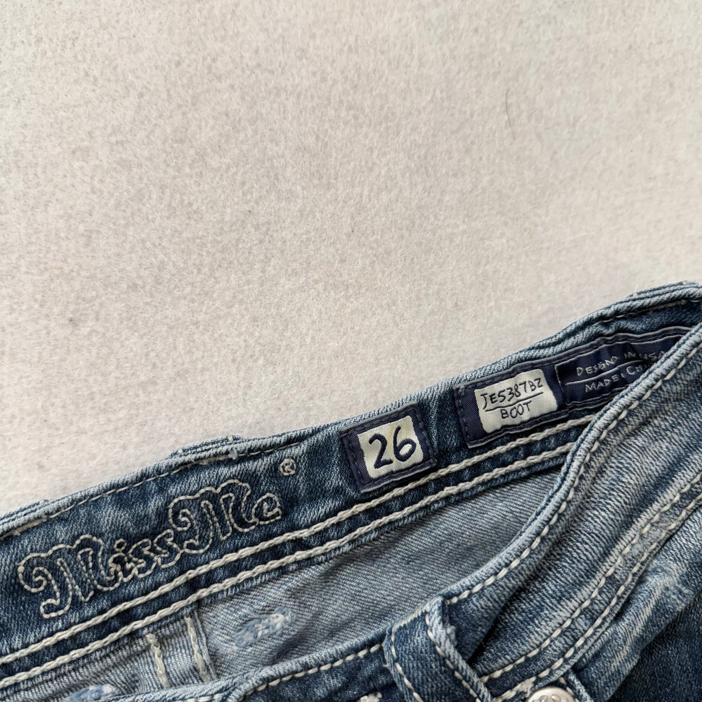 Miss Me Women's Blue Denim Bootcut Jeans Sequin Embellished Back Pocket Size 26
