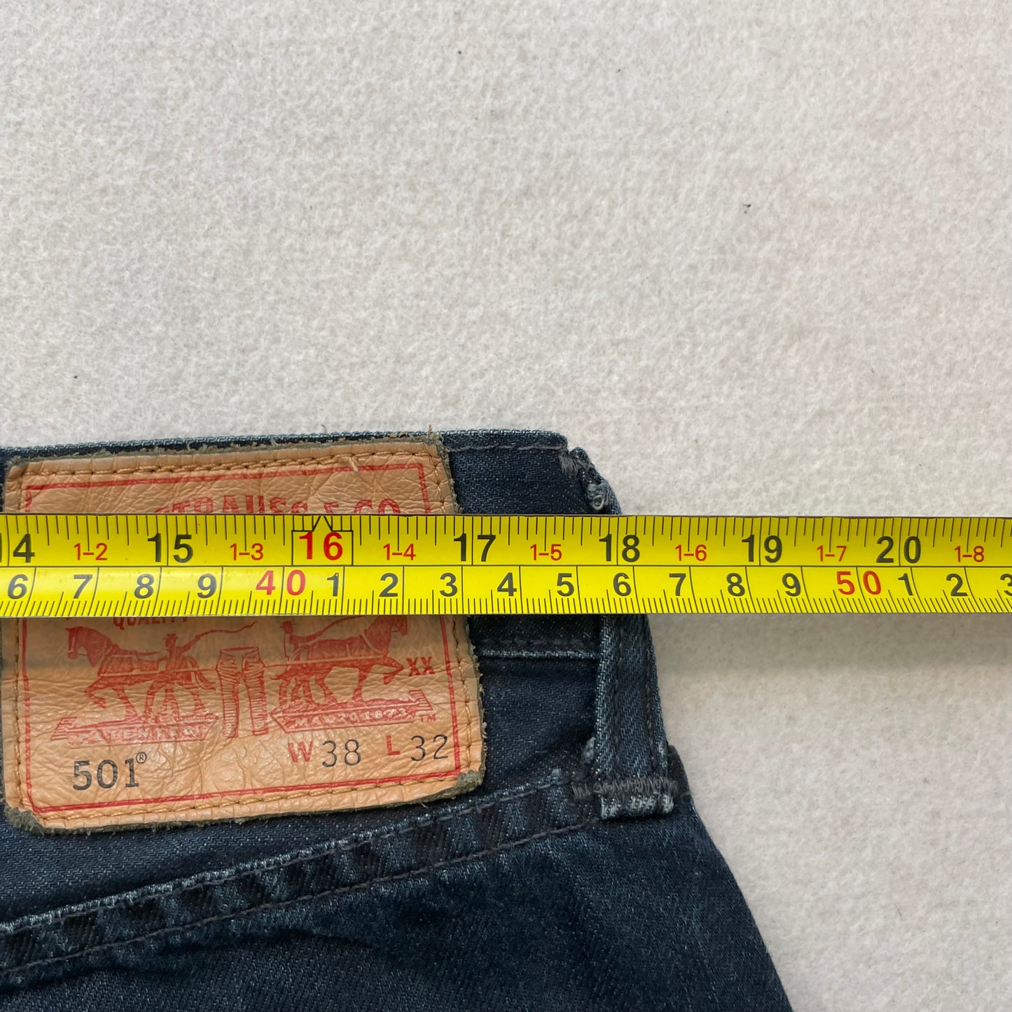 Levi's 501 Classic Original Fit Men's Blue Denim Jeans Button Fly Size 38x32