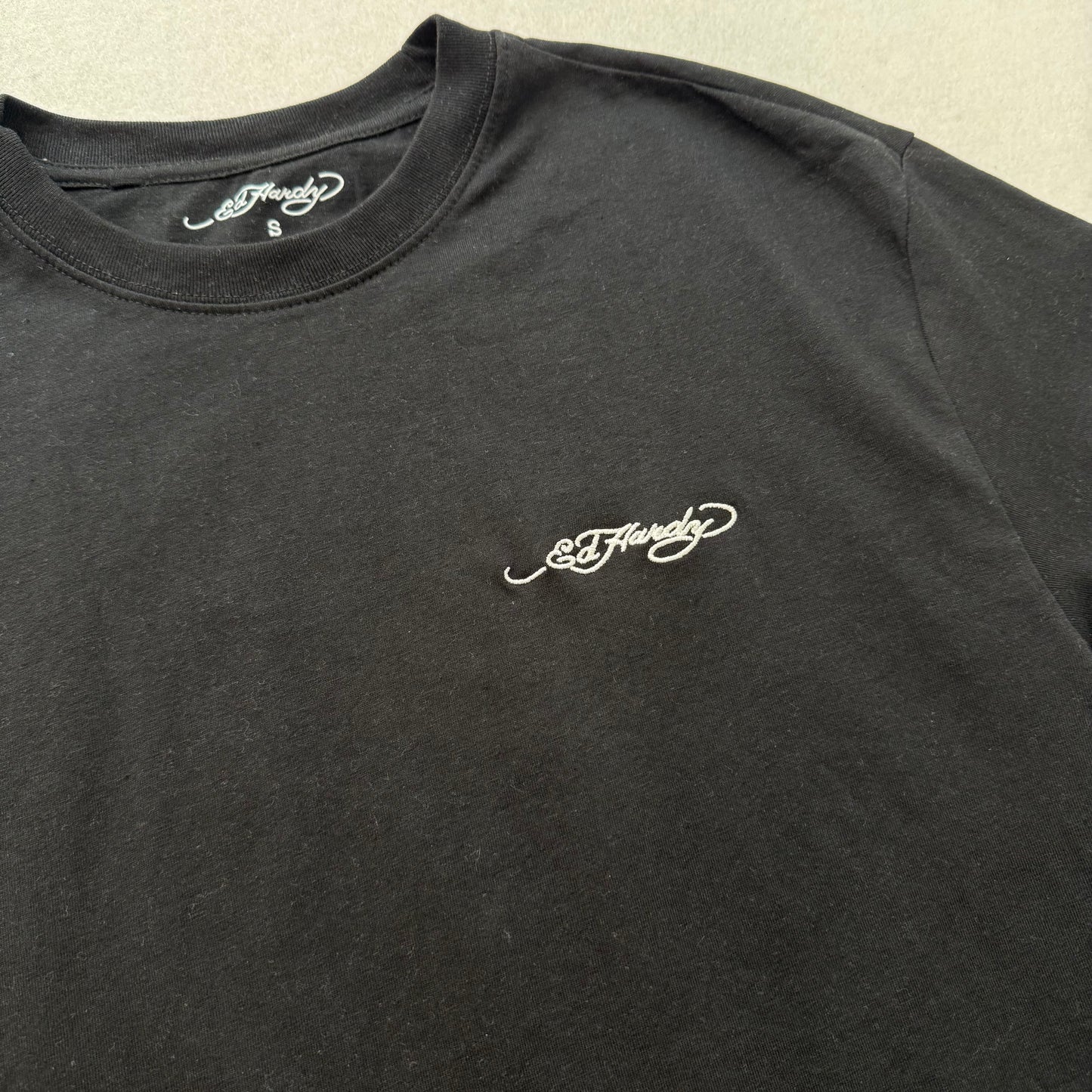 ED HARDY EMBROIDERED LOGO BLACK TEE