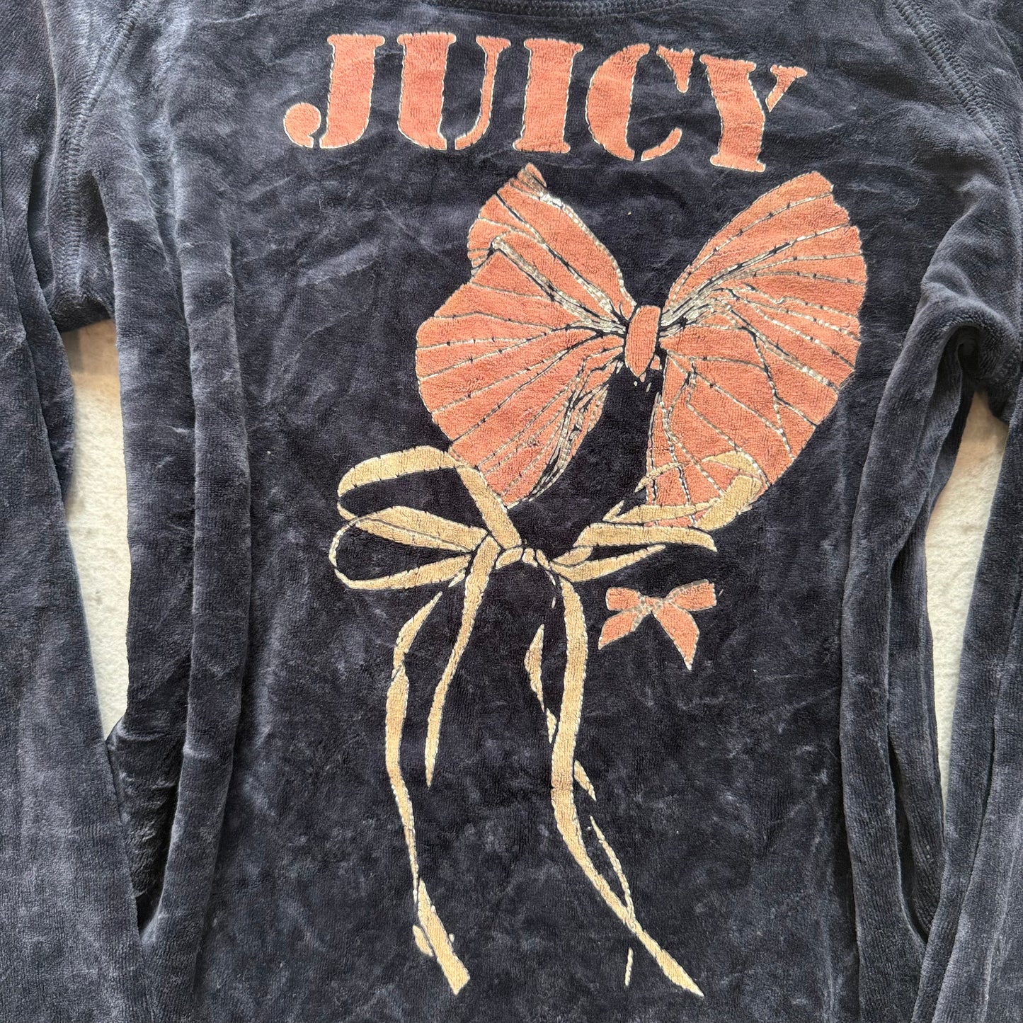 Juicy Couture Women's Navy Velour Bow Off The Shoulder Graphic Top Casual Size M