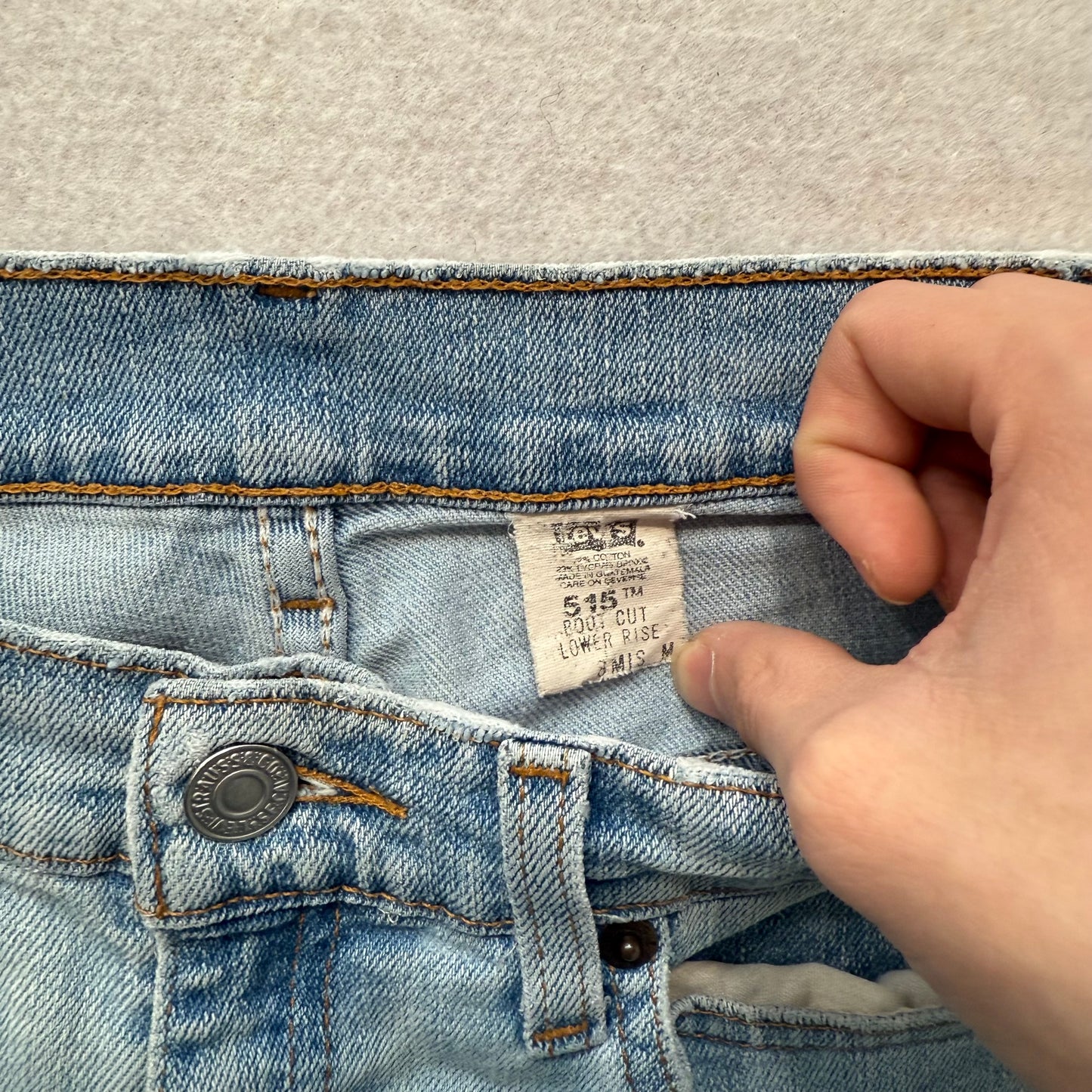 Levi’s 515 Boot Cut blue denim low rise jeans size 28