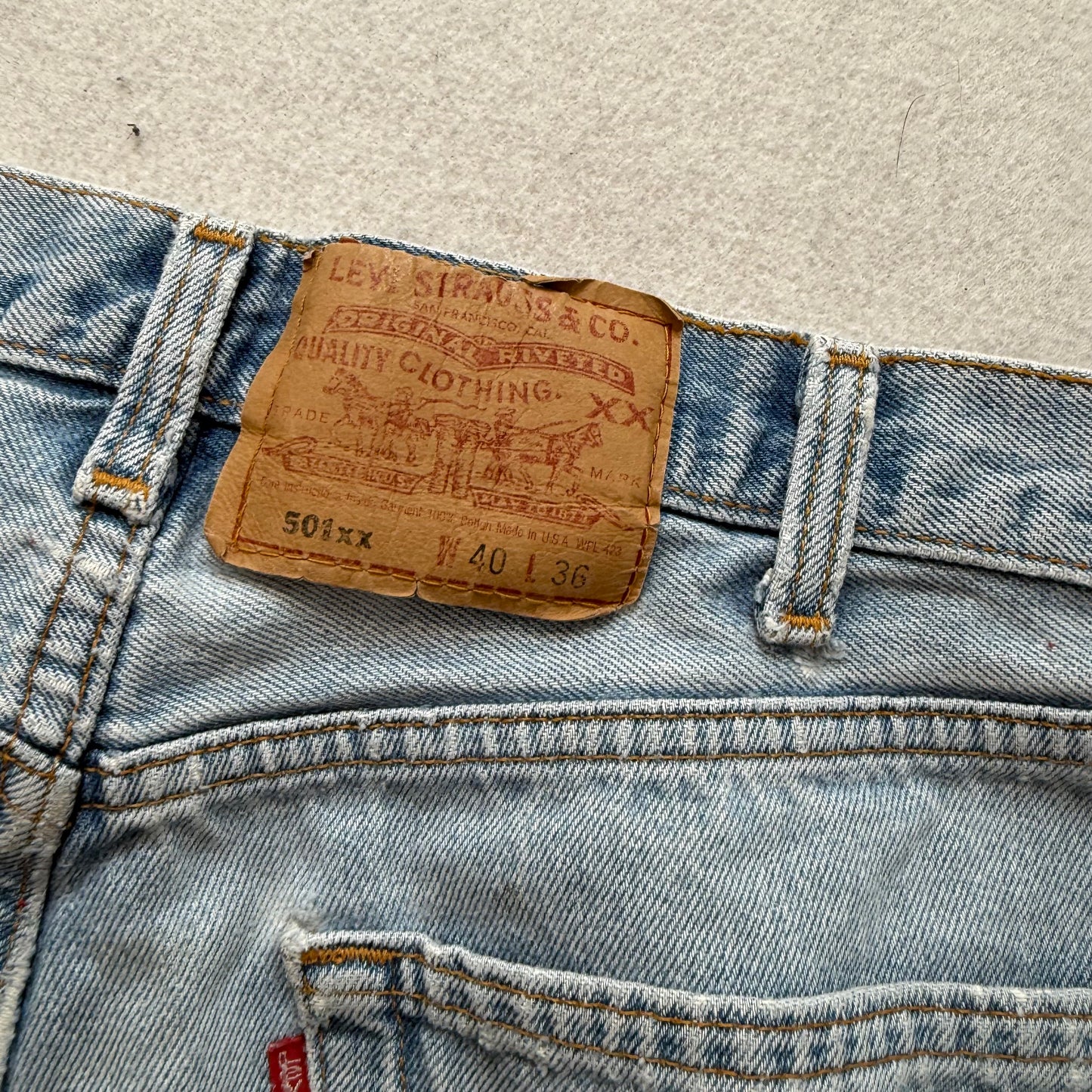 Levi's Strauss & Co Mens Blue Denim Cut-Off Shorts Button Fly Frayed Hem Size 40