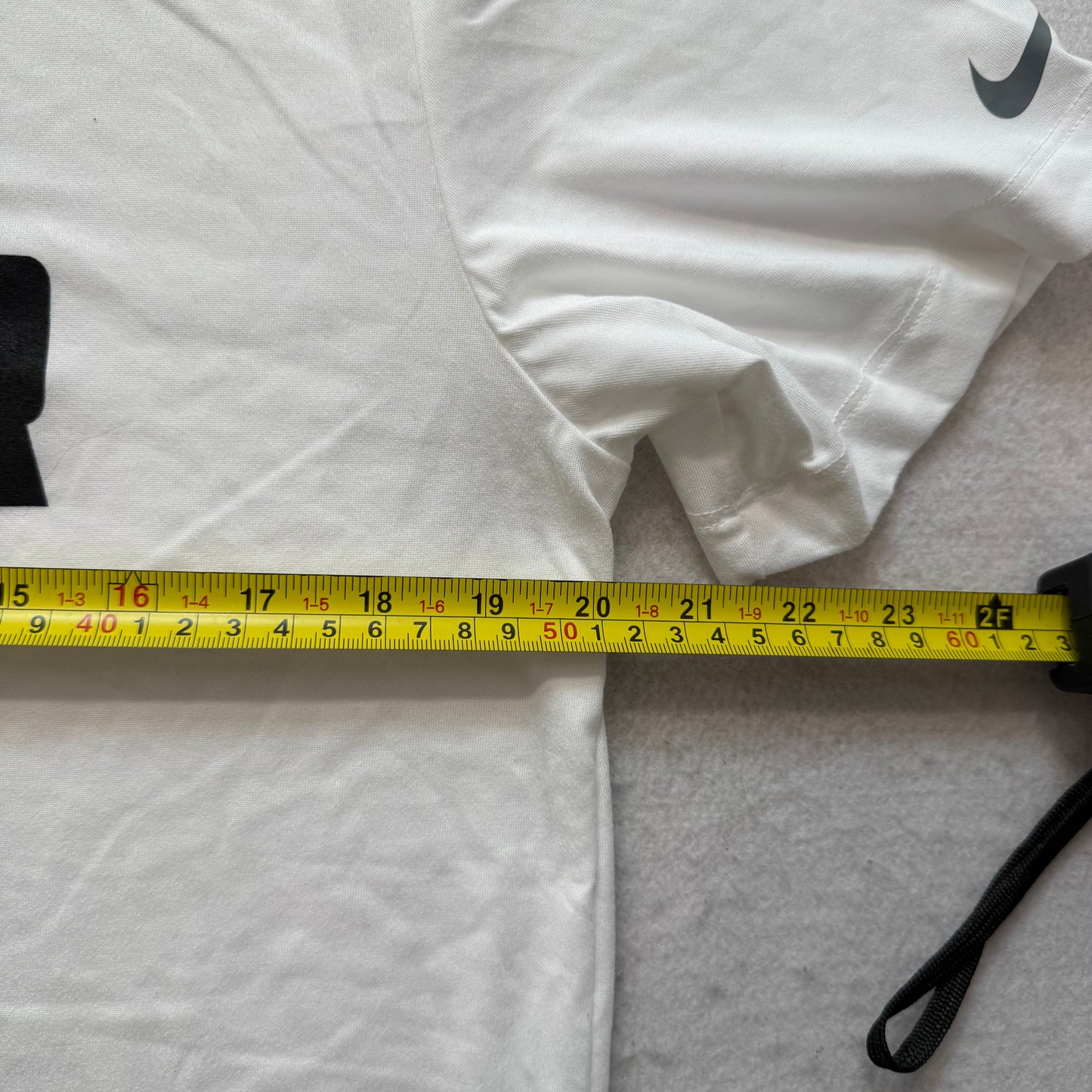 Nike "Give Cancer Hell" Slogan Men's White Crewneck T-Shirt Short Sleeves Size M