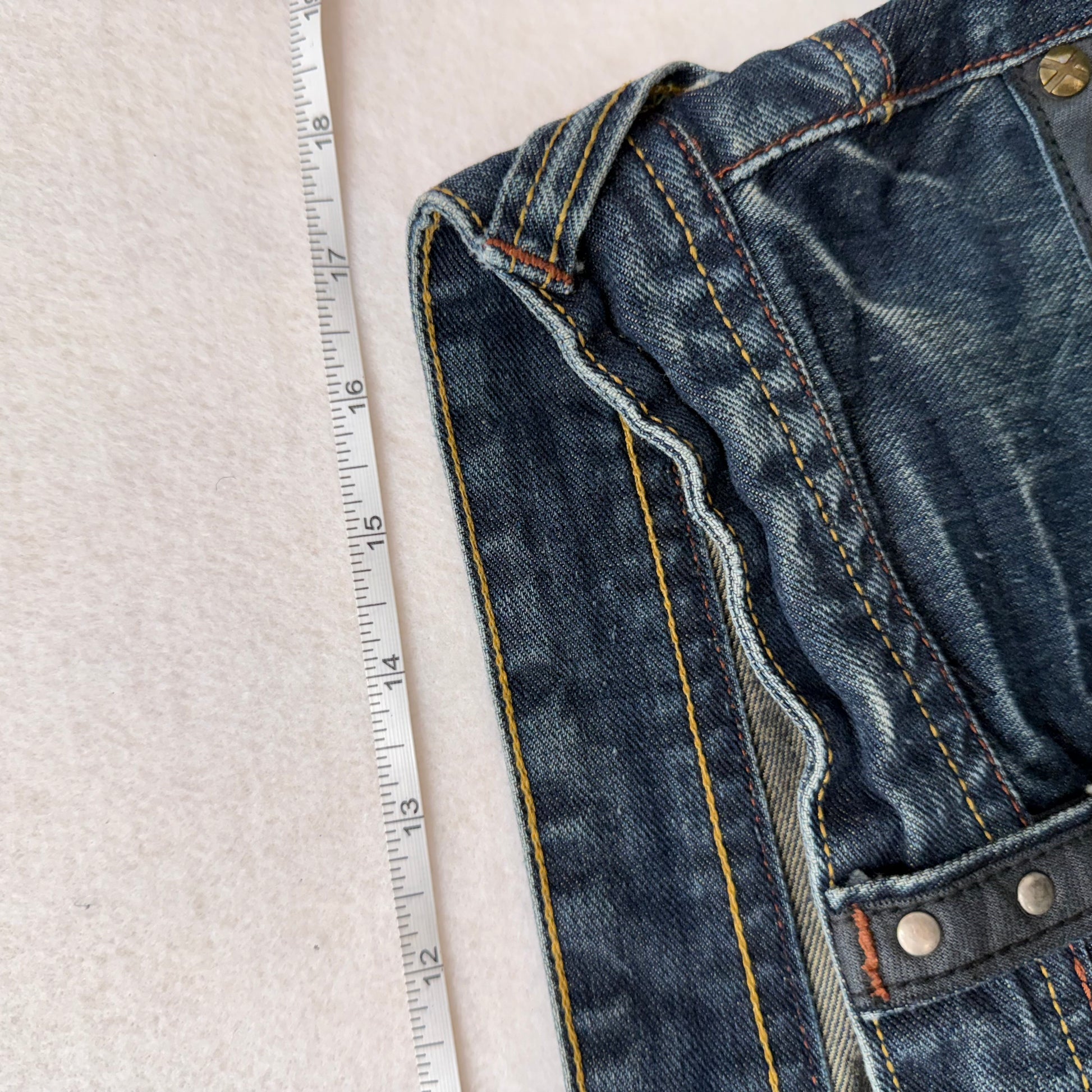 XRay denim blue studded pocket straight leg jeans size 36x32 - Clean Curriculums 
