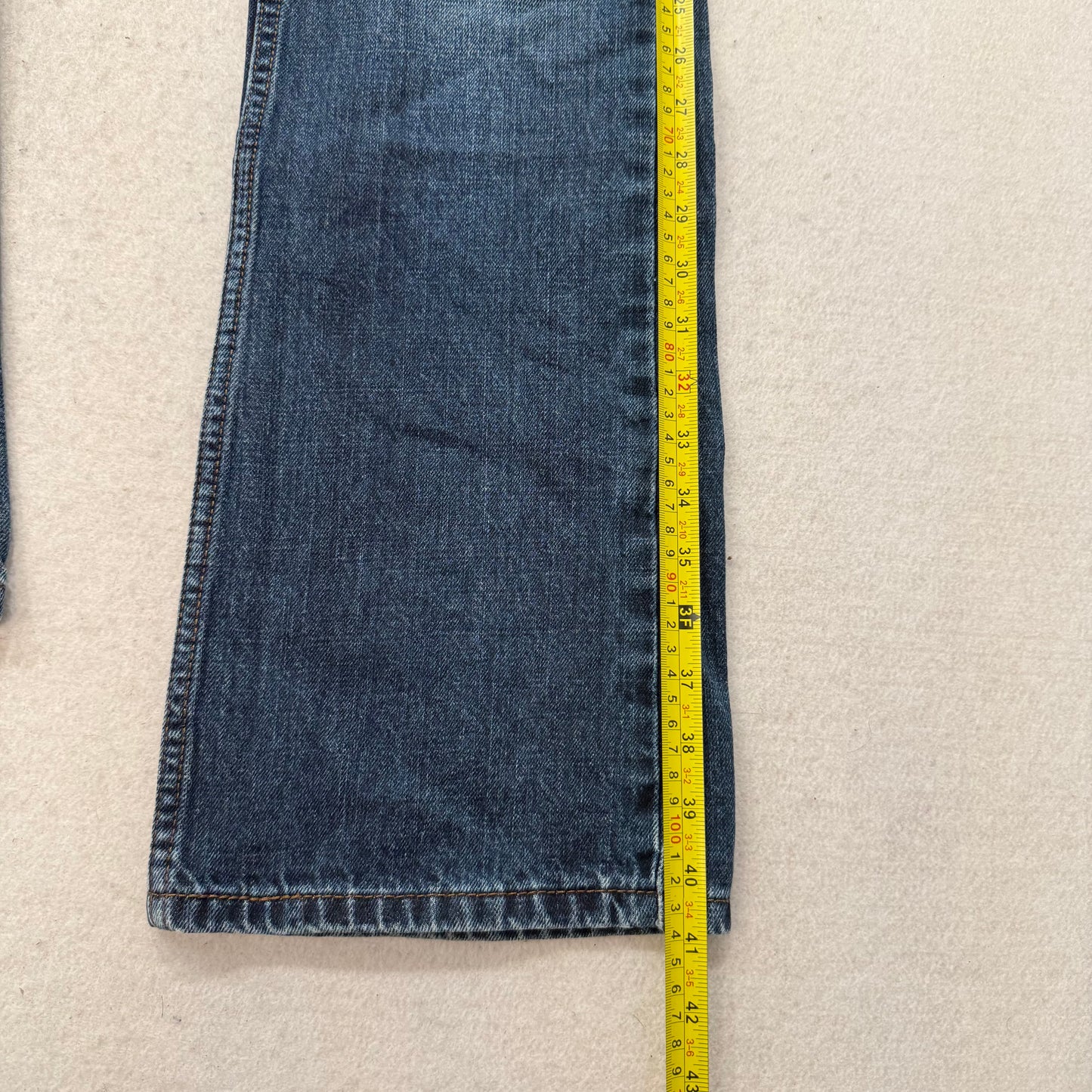 Levi's Strauss & Co. 527 Women's Medium Blue Denim Low Bootcut Jeans Size 33