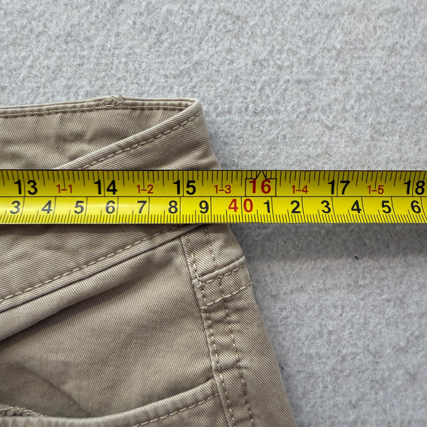 Eddie Bauer Women's Khaki Chino Pants Pockets Zip-Fly Relaxed Fit Casual Size 6