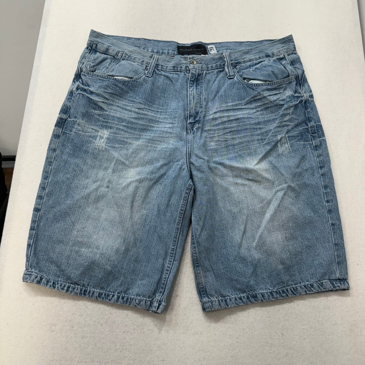 Rocawear Men's Blue Denim Relaxed Fit Shorts Embroidered Back Pockets Waist 48