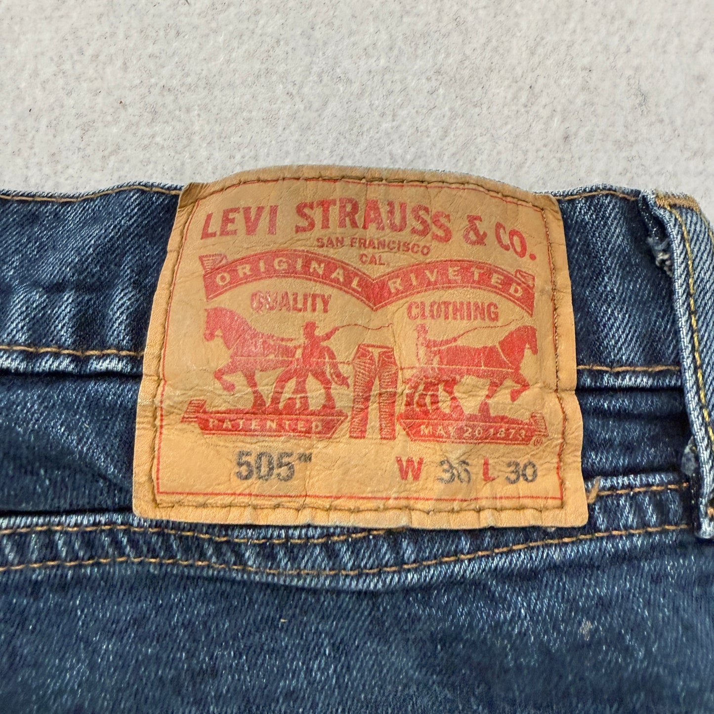 Levi's 505 Men's Blue Straight Denim Jeans Pocket Zip-Fly Classic Size W36xL30