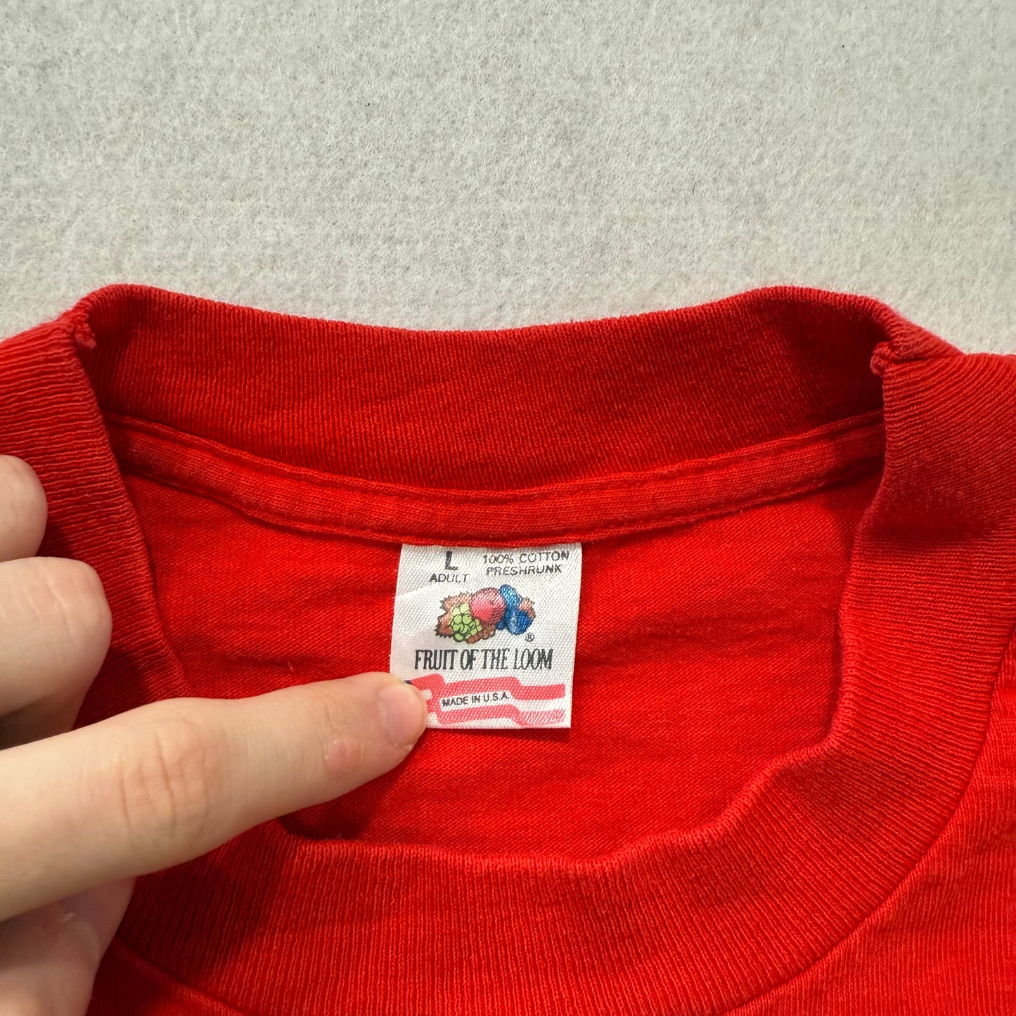 Fruit of the Loom Vibrant Red 100% Cotton Graphic T-Shirt Short Sleeve Size L