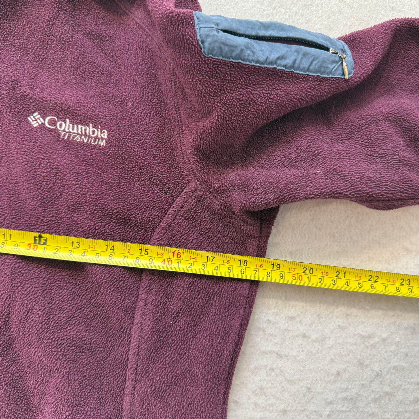 Columbia Titanium Women's Maroon Full-Zip Fleece Jacket Mock Neck Pockets Size M
