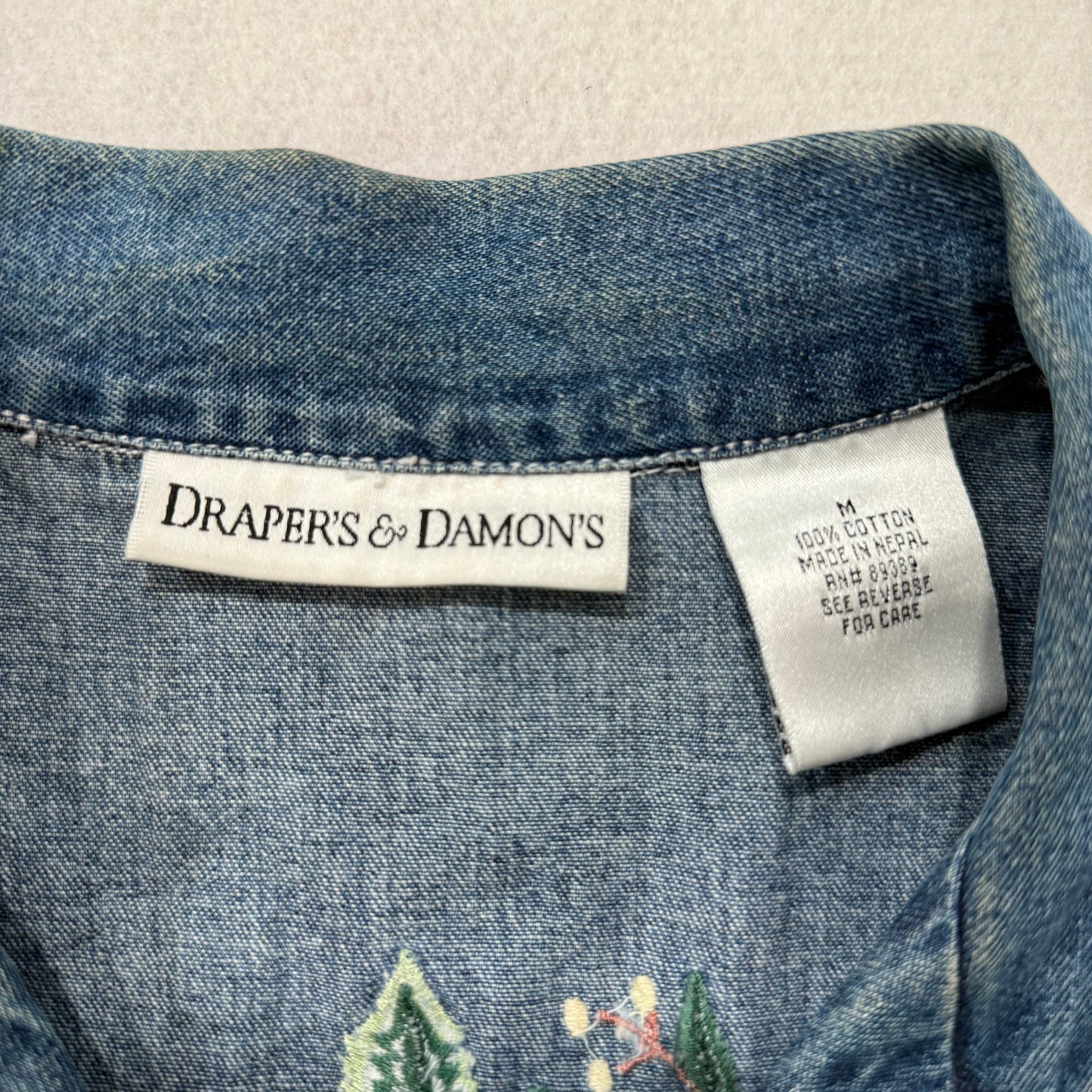 Vintage Draper’s & Damon’s denim embroidered top medium - Clean Curriculums 