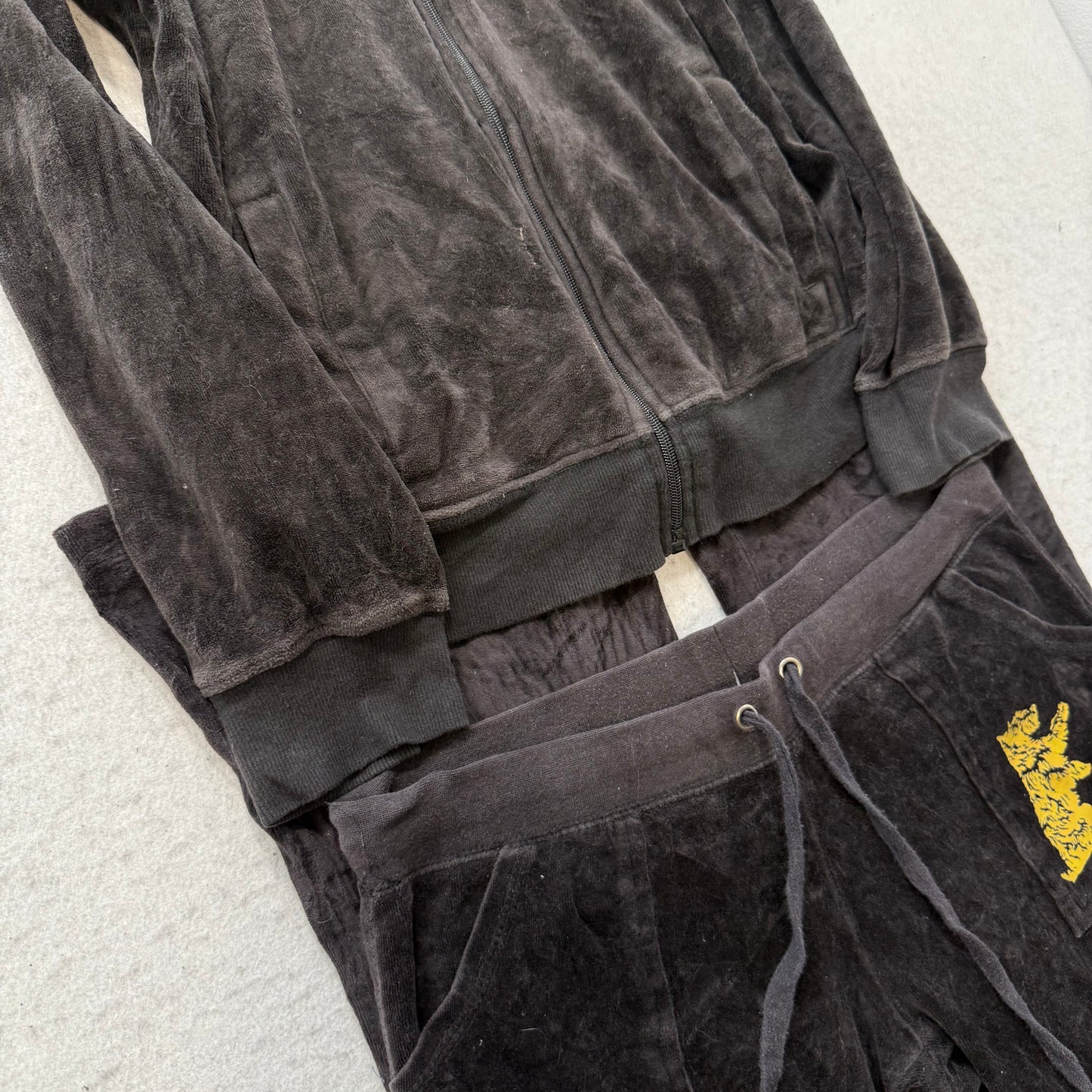 Vintage Juicy Couture Women Dark Brown Velour Jacket & Pant Tracksuit Set Size L