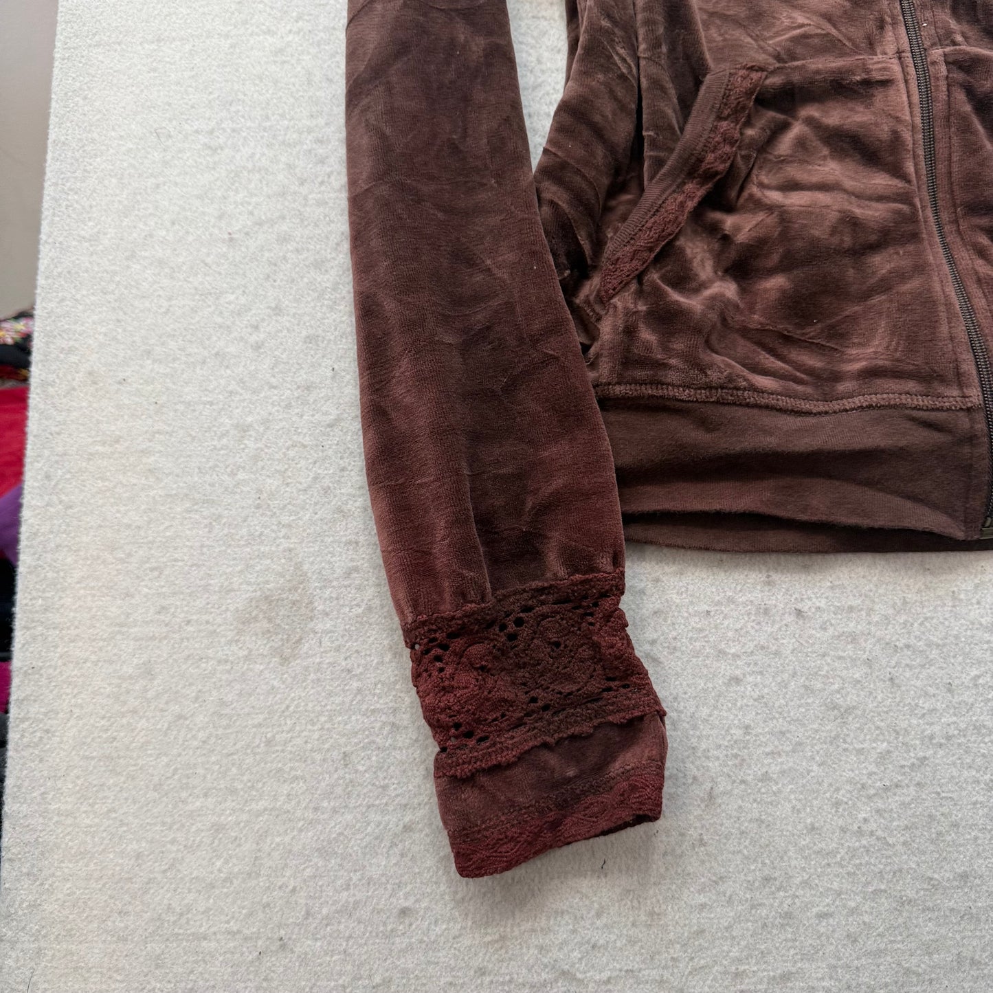 Juicy Couture Women's Dark Brown Velour Zip-Up Hoodie Lace Cuffs Pocket Size XL