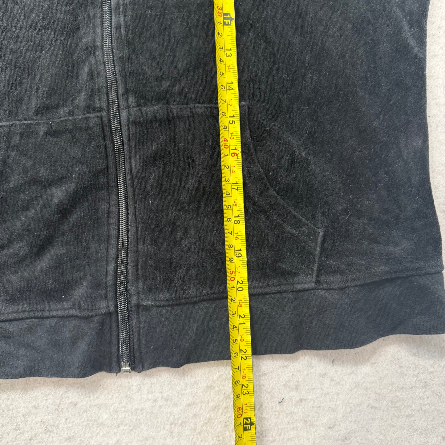 Vintage Juicy Couture Women's Black Velour Full Zip Hoodie Y2k Pockets Size L