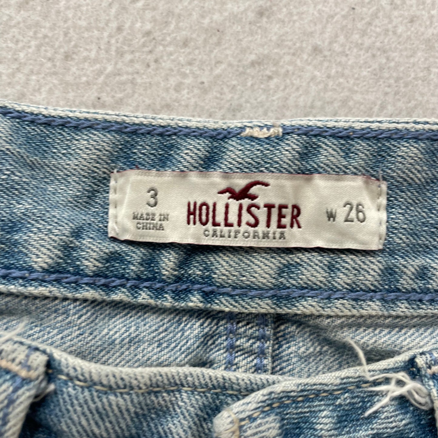 Hollister Women's 3 Blue Denim Cuffed Hem Shorts Button Fly Casual Fit Size W26