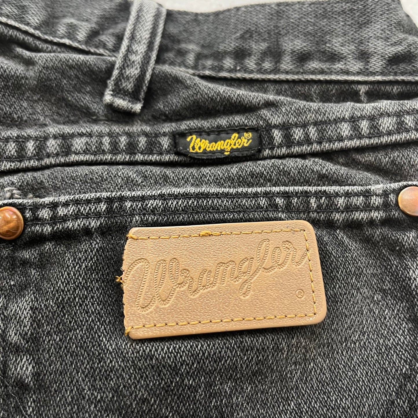 Wrangler Men's Faded Black Denim Work Jeans Zip Fly Relaxed Carpenter Size 17W