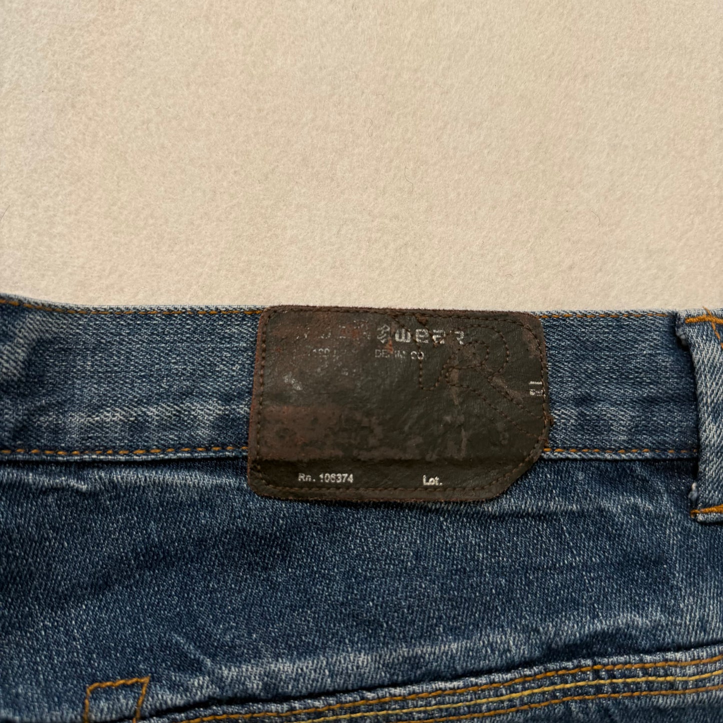 Rocawear Medium Blue Denim Jeans Straight Leg Embroidered Logo 100% Cotton 46