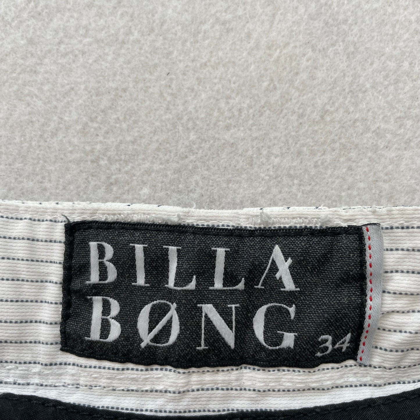 Billabong Men's Off White Pinstripe Cargo Shorts Embroidered Spellout Size 34