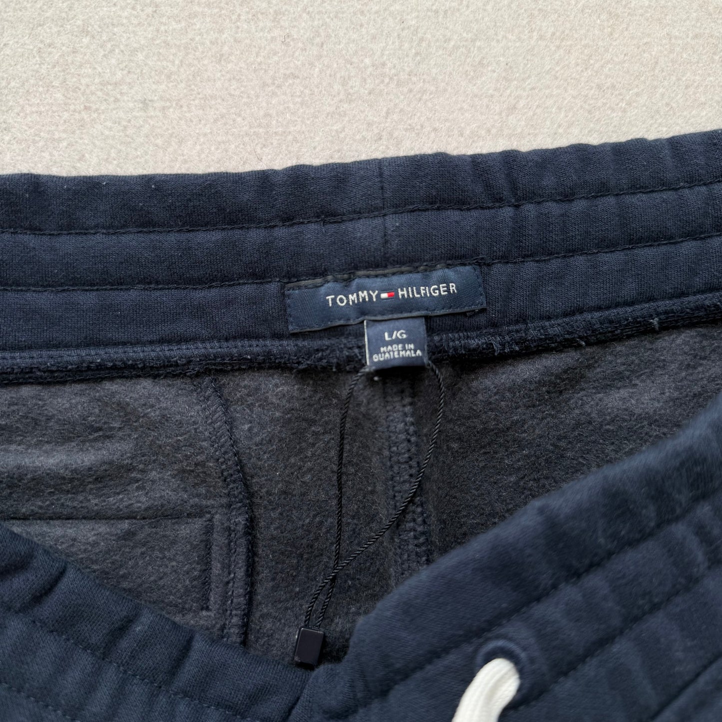 Tommy Hilfiger Navy Logo Sweat Shorts Drawstring Casual Wear Regular Fit Size L