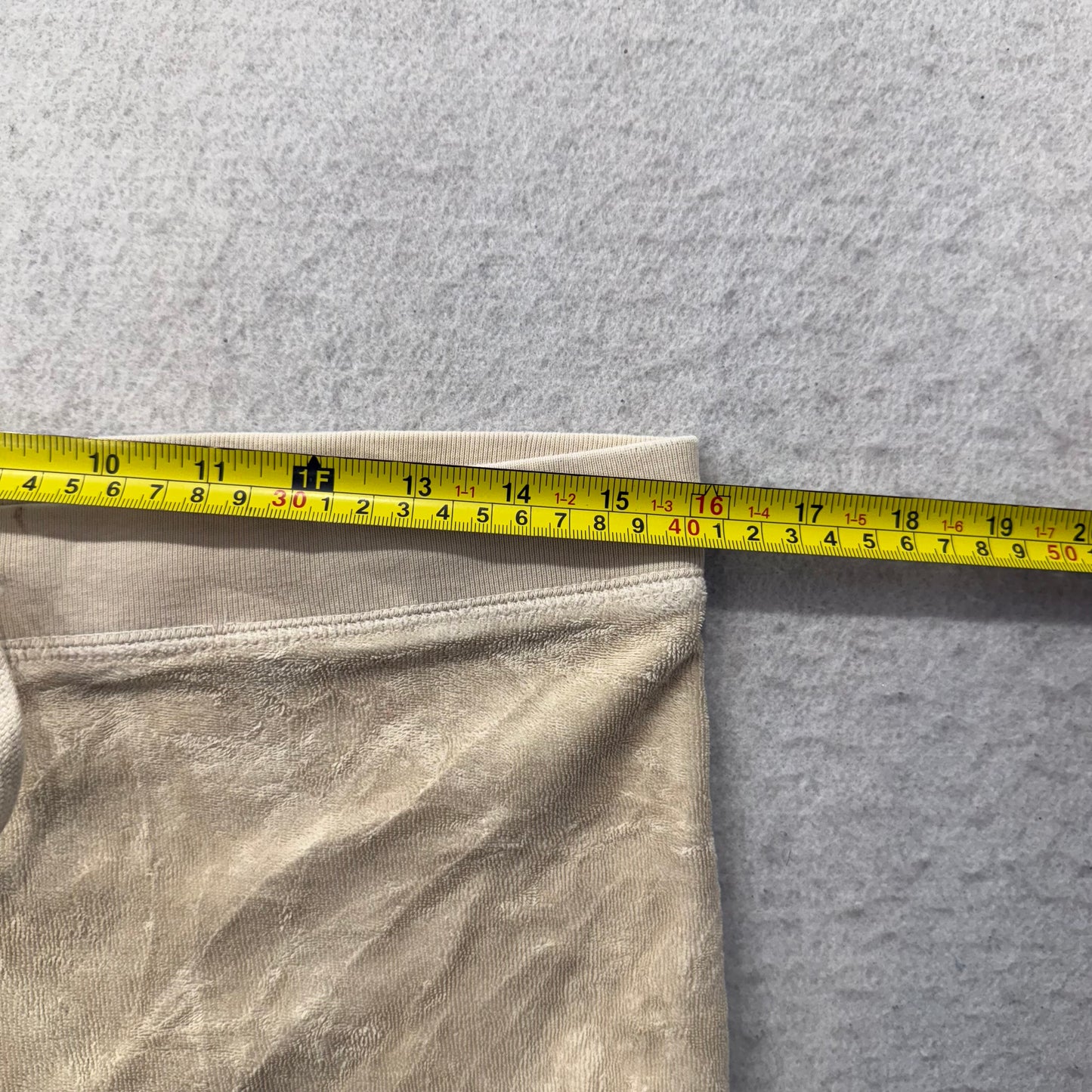 2003 Vintage Juicy Couture Women's Beige Terry Cloth Wide Leg Capris Pant Size P