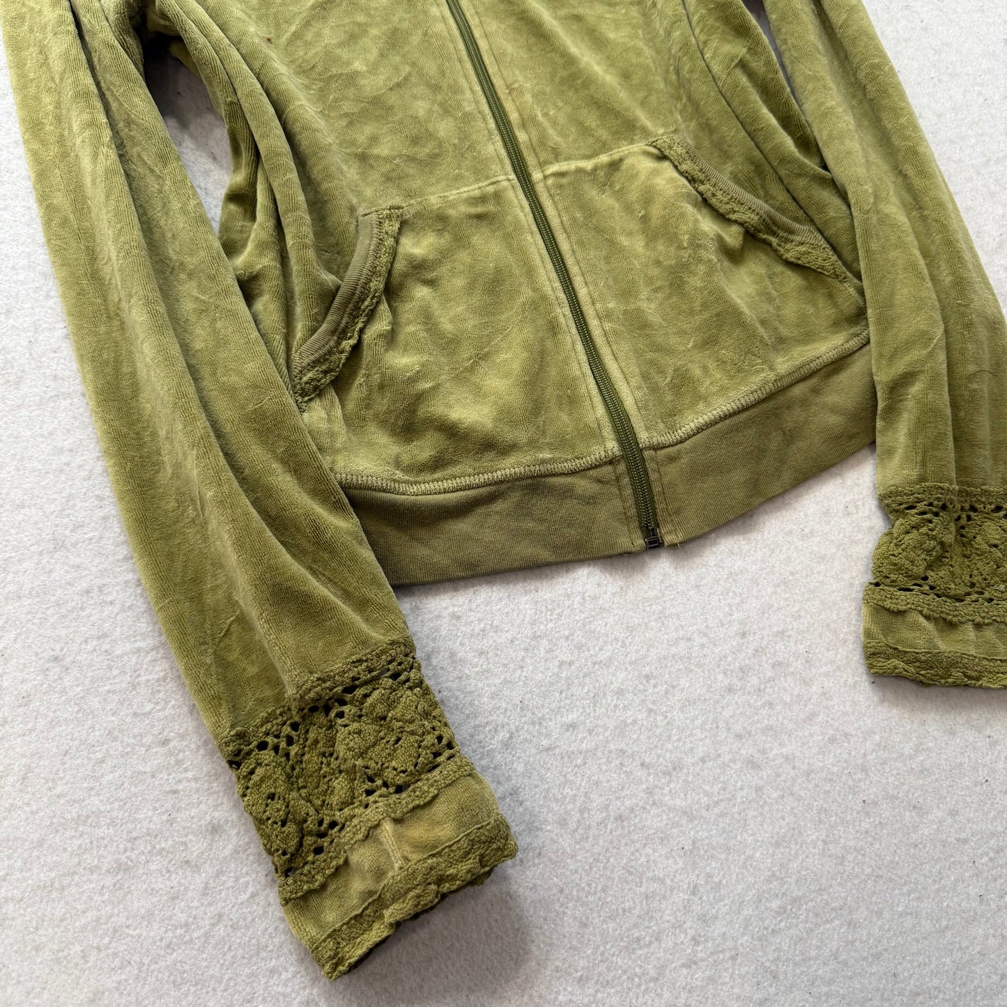 2003 Vintage Juicy Couture Women's Olive Green Velour Hoodie Lace Cuffs Size M