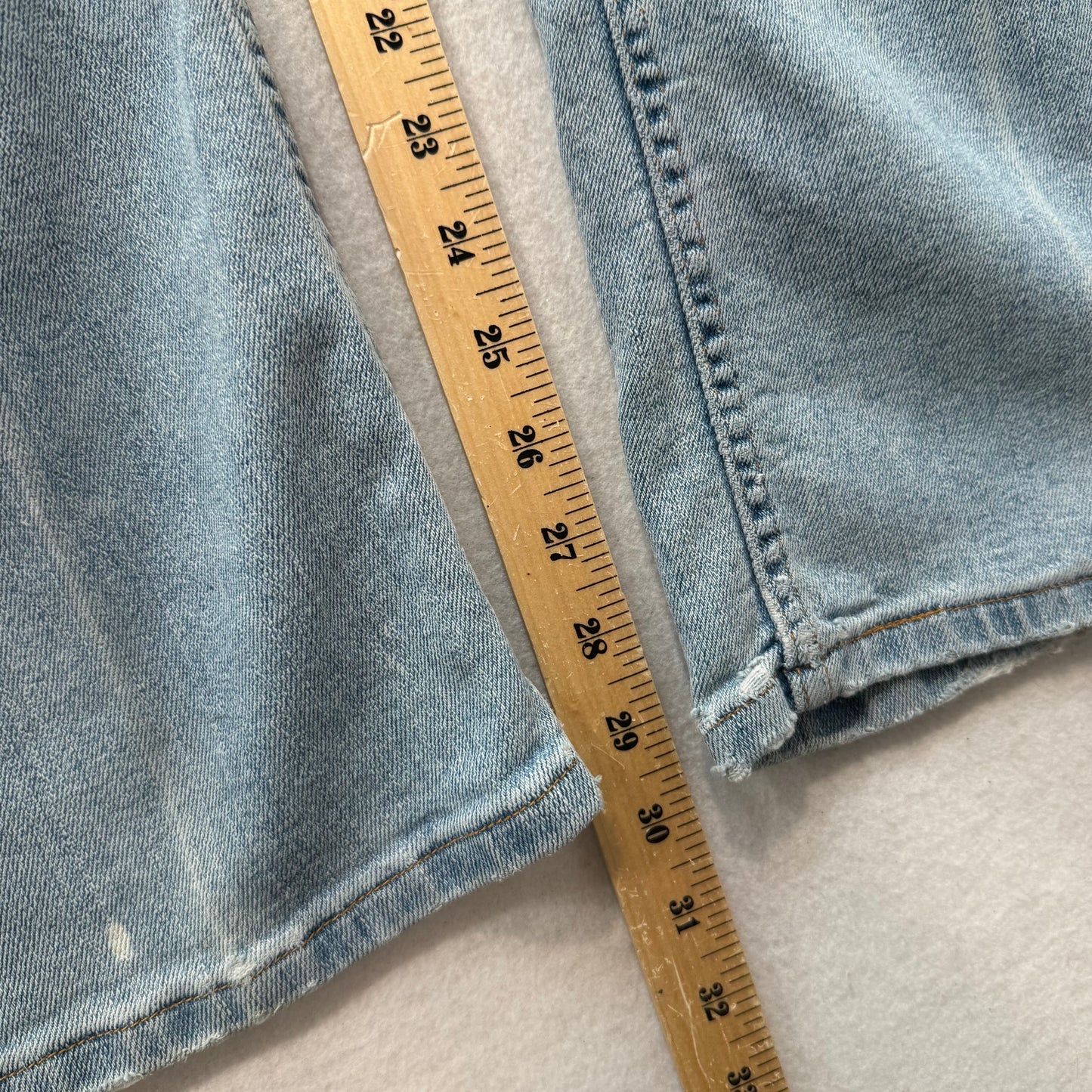 Levi’s 515 Boot Cut blue denim low rise jeans size 28