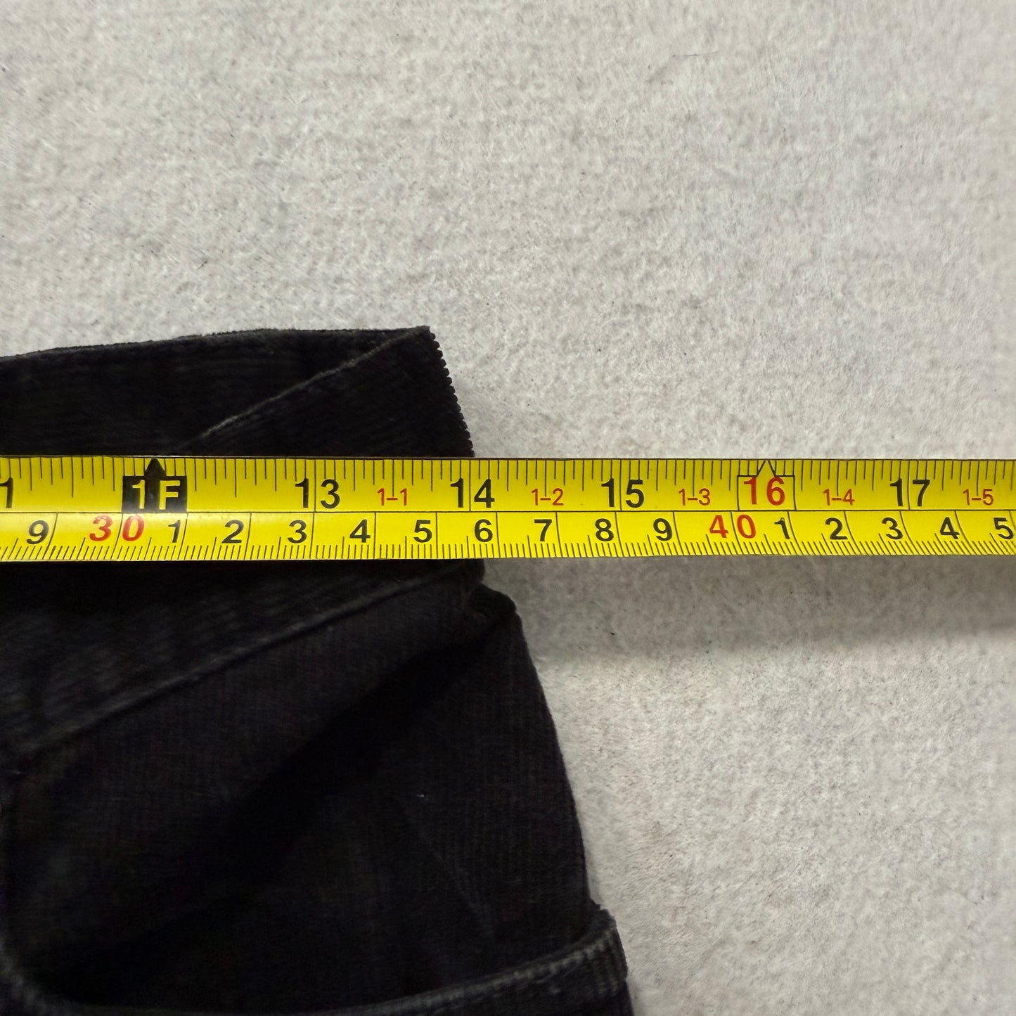 Eddie Bauer Men's Black Corduroy Pants Wide Leg Pockets Zip-Fly Classic Size W28