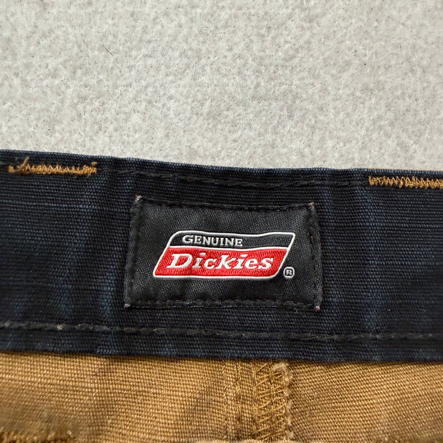 Genuine Dickies Men's Brown Relaxed Fit Cargo Shorts Pocket Classic Logo Size 36