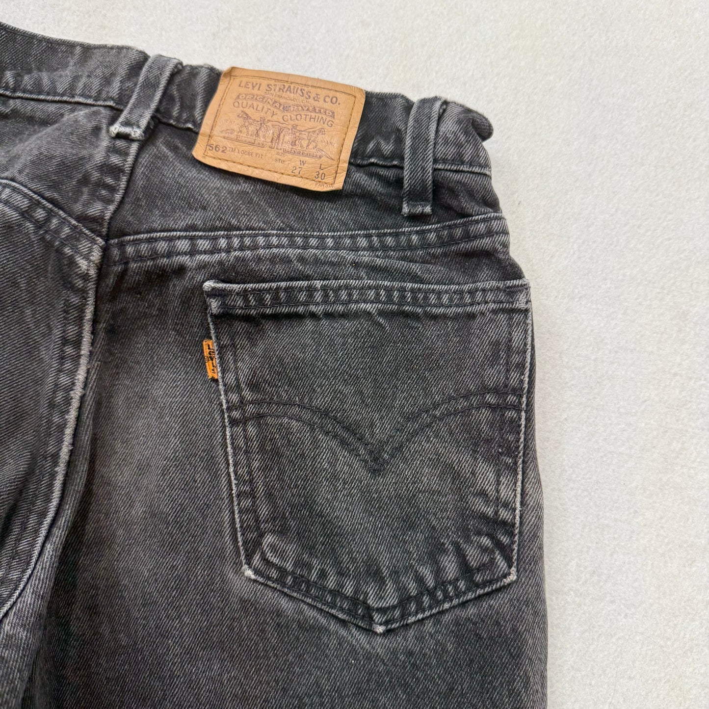 Levi Strauss & Co 562 Men's Faded Black Denim Loose Fit Distressed Jeans Size 27