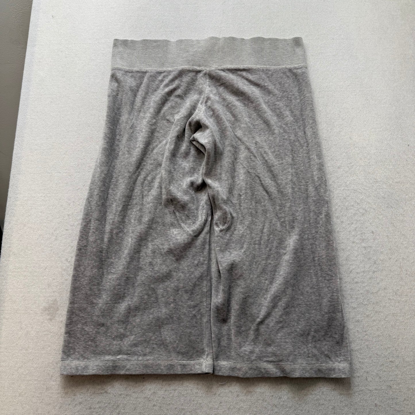 2003 Vintage Juicy Couture Women's Heather Gray Velour Flared Capri Pant Size M