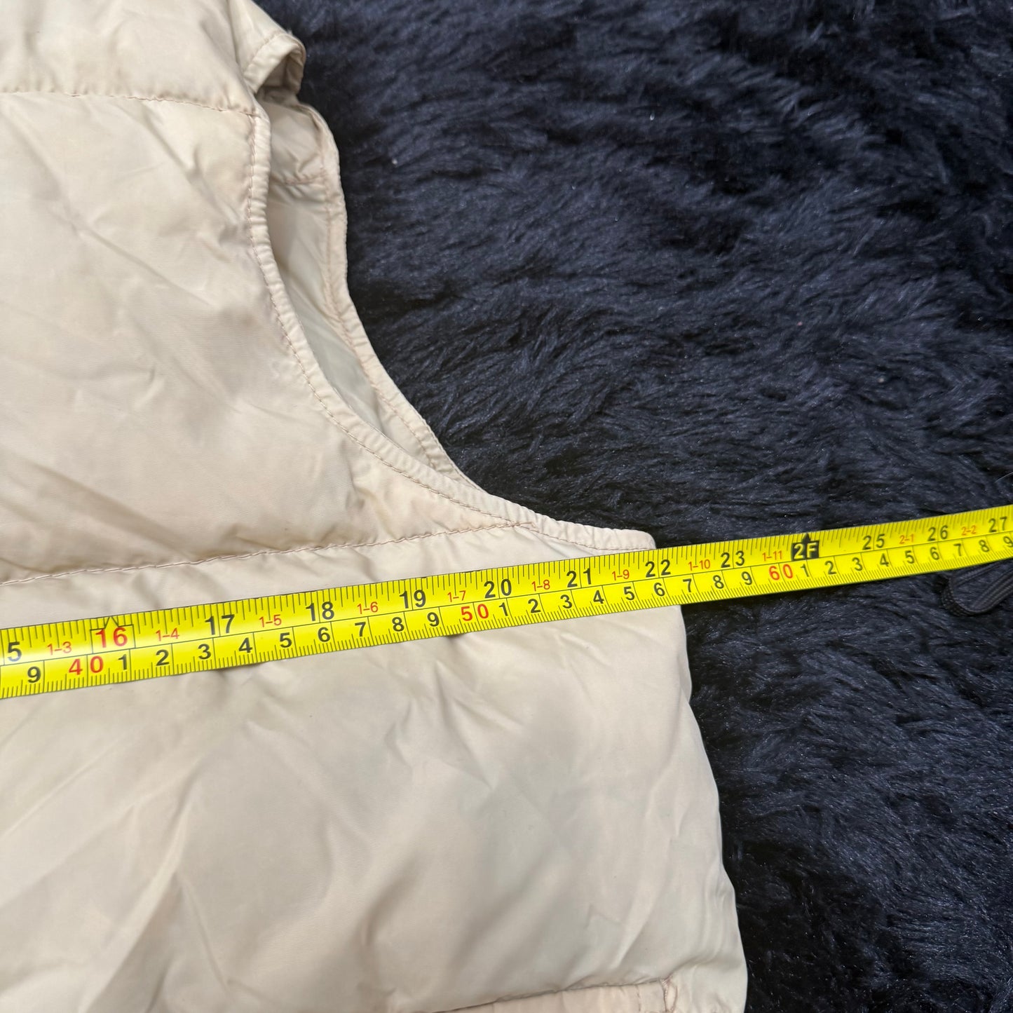 Woolrich Men's Beige Quilted Down Puffer Vest Snap Buttons Cargo Pockets Size L