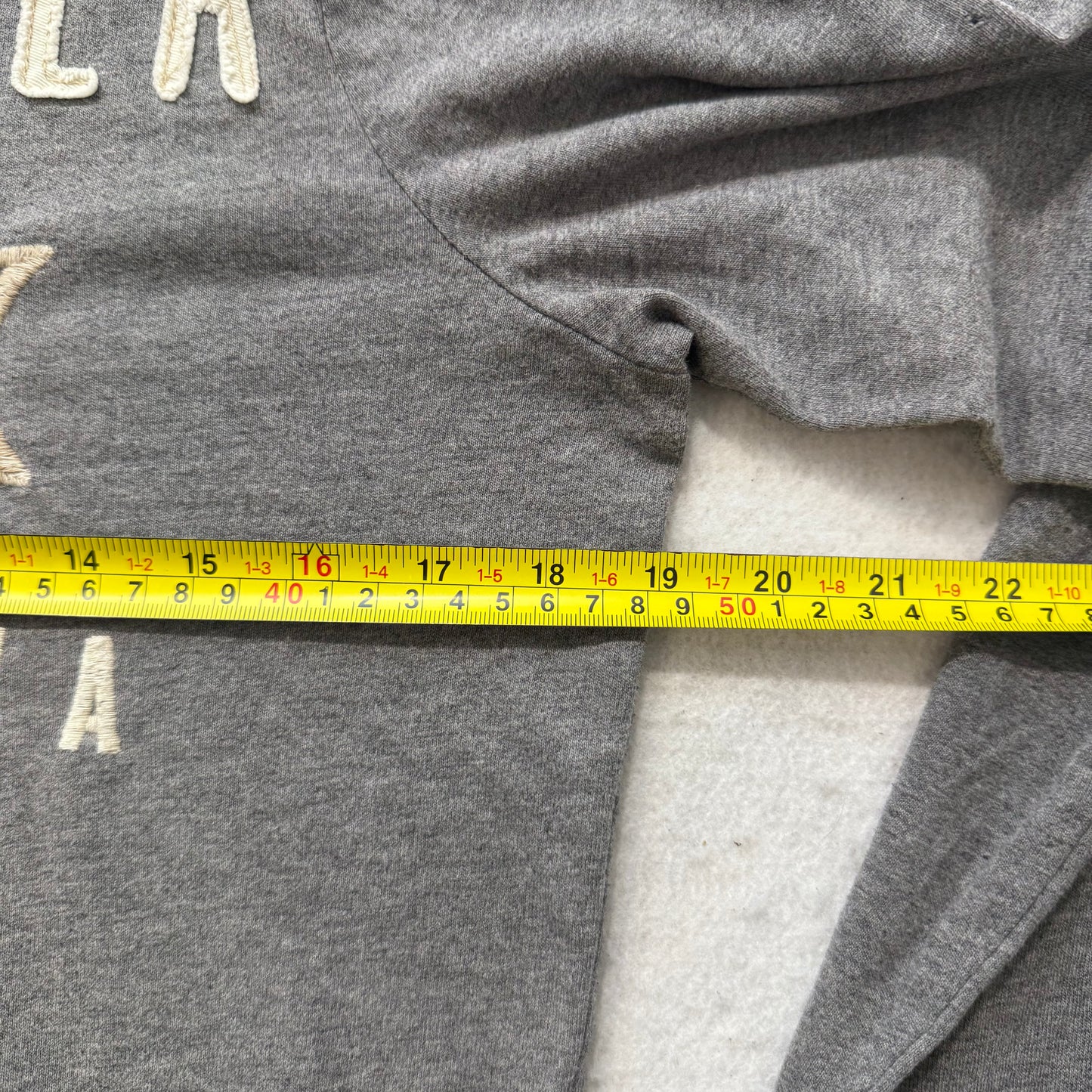 Hollister Men's Dark Gray Heather Cotton T-Shirt Long Sleeves Graphic Tee Size S