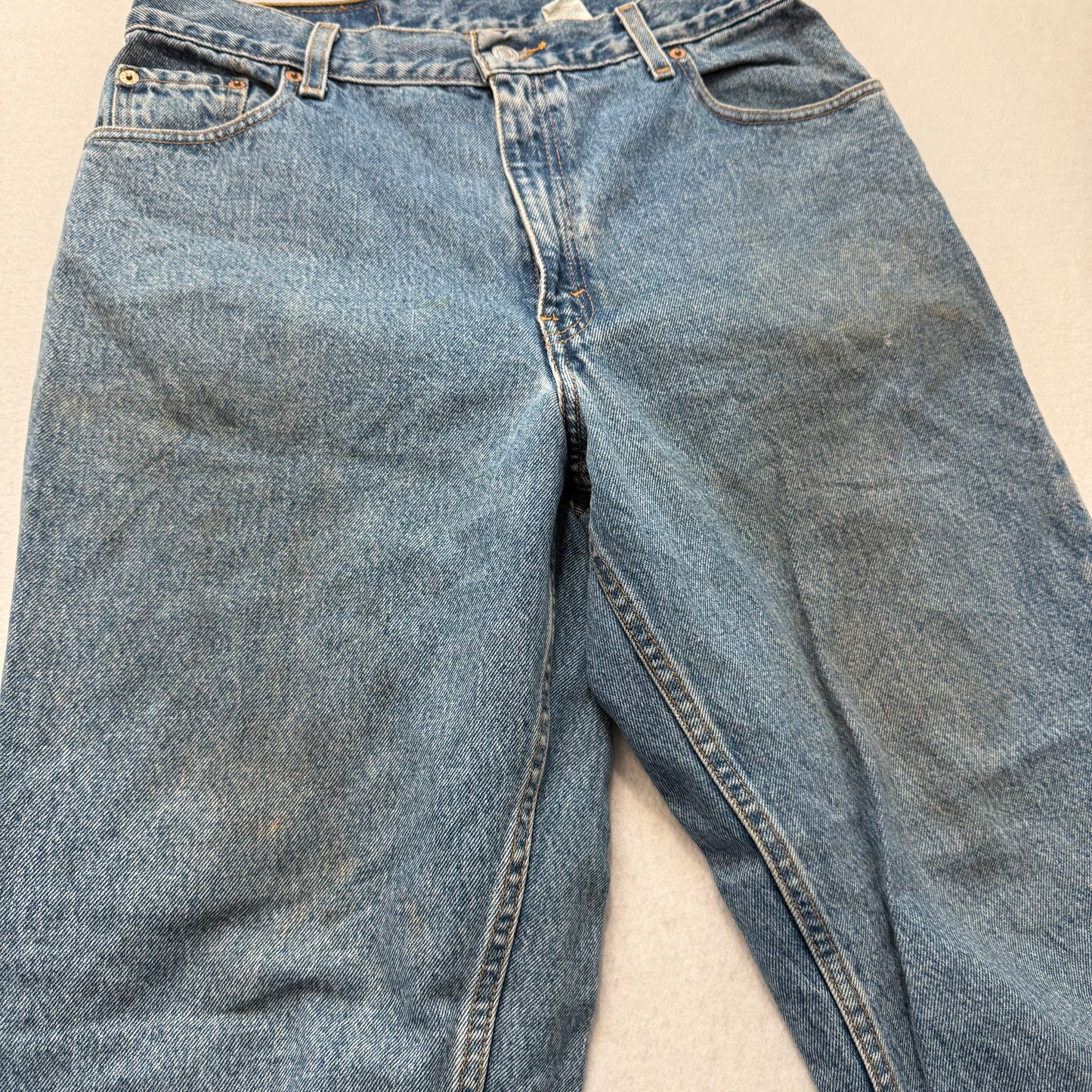 Levi's 550 Men's Blue Denim Relaxed Fit Tapered Leg Jeans Medium Washed Size 32