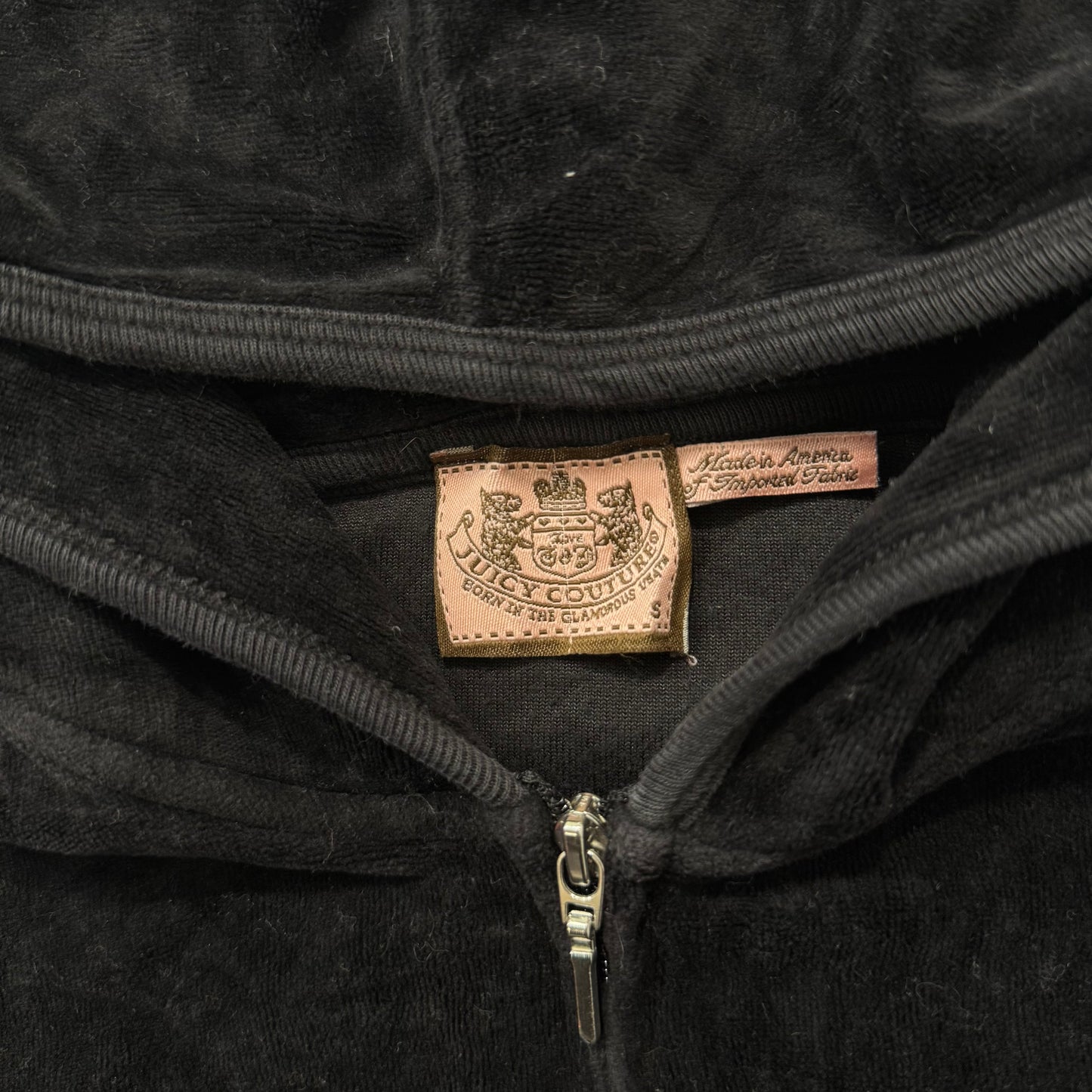 Vintage Juicy Couture Women's Black Velour Short Sleeve Zip-Up Hoodie Y2k Size S