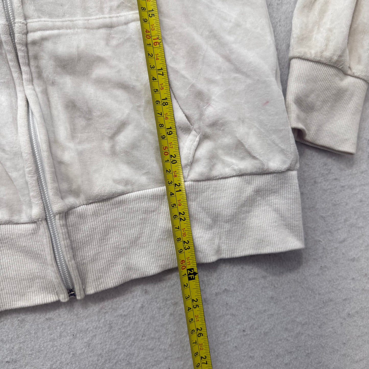 Juicy Couture Women's White Velour Zip Up Hoodie Loungewear Preppy Y2k Size M