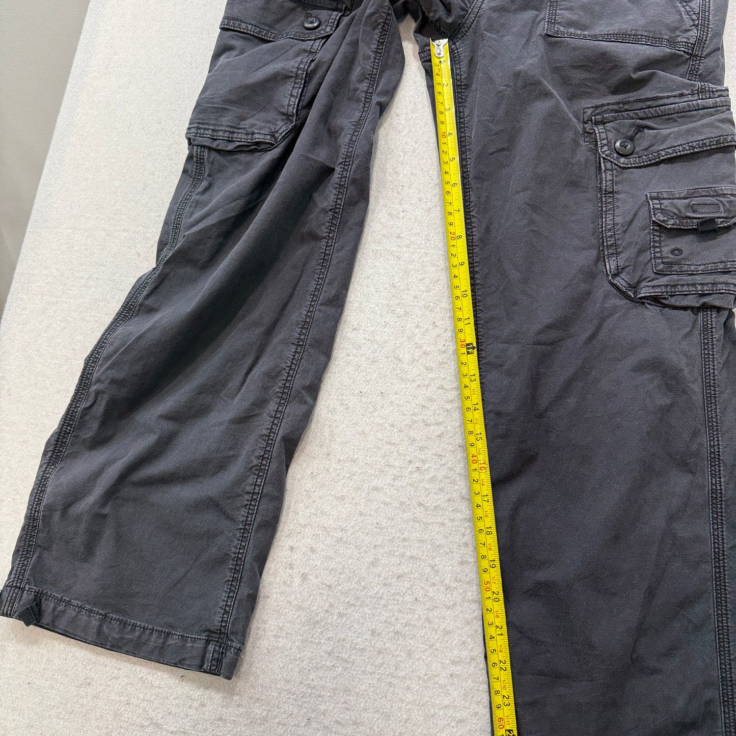 American Eagle Outfitters Women's Charcoal Gray Cargo Pant Utility Pocket Size 2