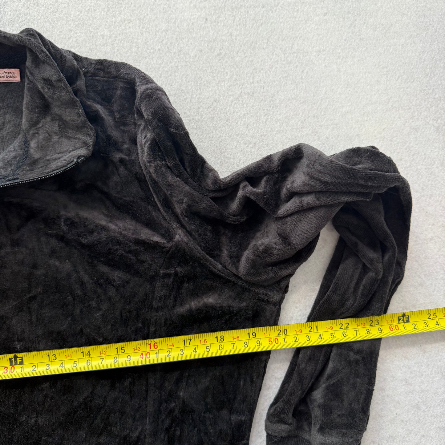 Vintage Juicy Couture Women's Faded Black Velour Zip Up Track Jacket Y2K Size L