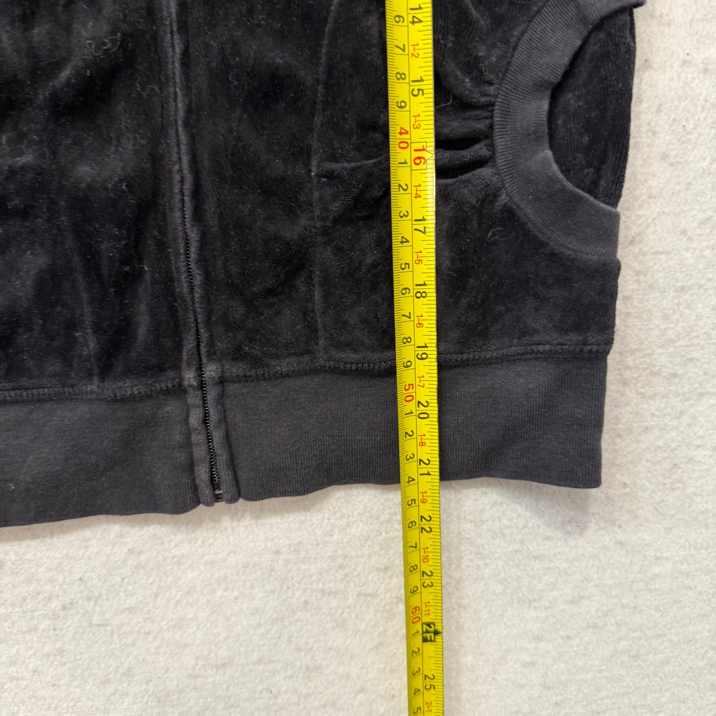 Vintage Juicy Couture Women's Black Velour Short Sleeve Zip-Up Hoodie Y2k Size S
