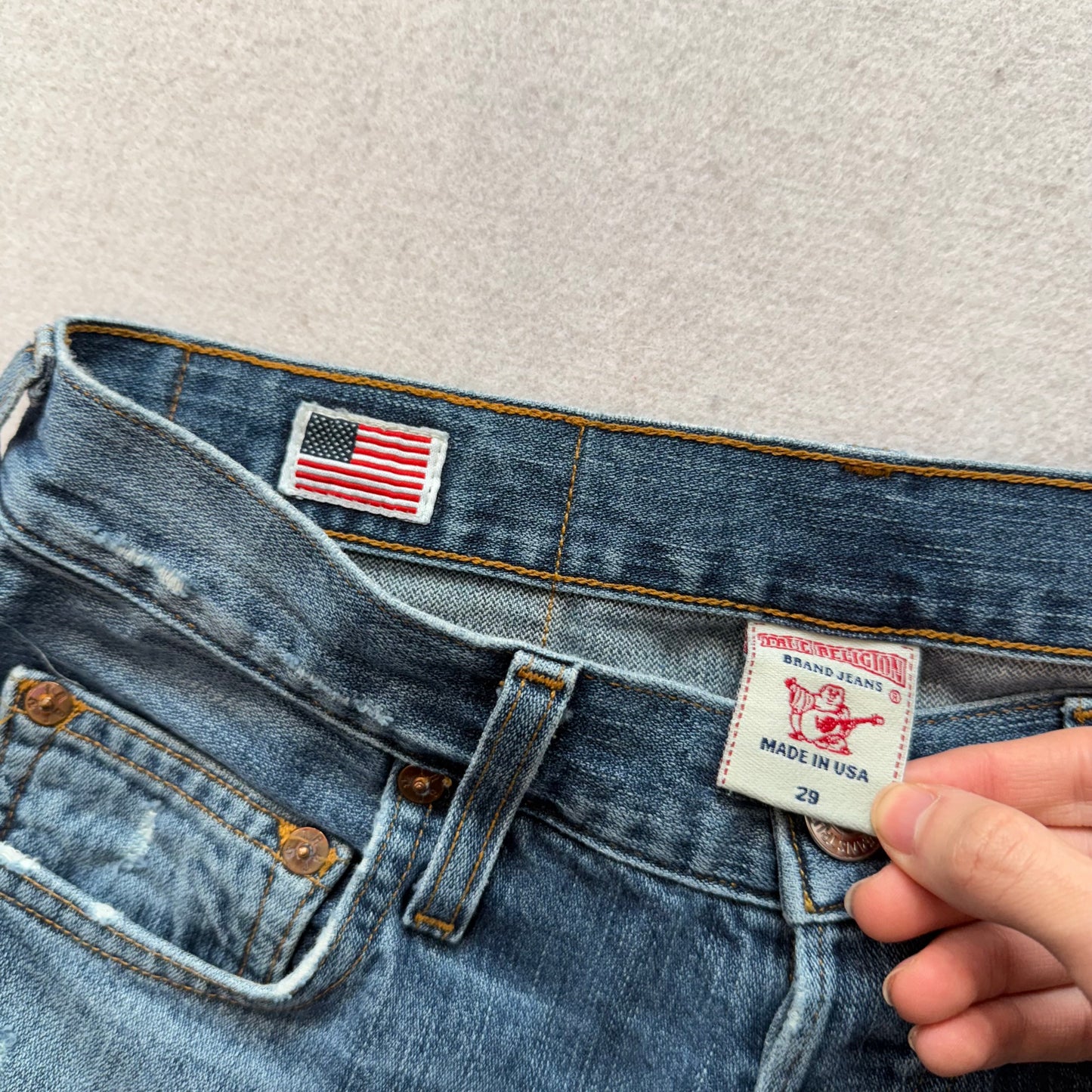 True Religion Men's Medium Wash Blue Denim Distressed Slim Fit Jeans Y2K Size 29