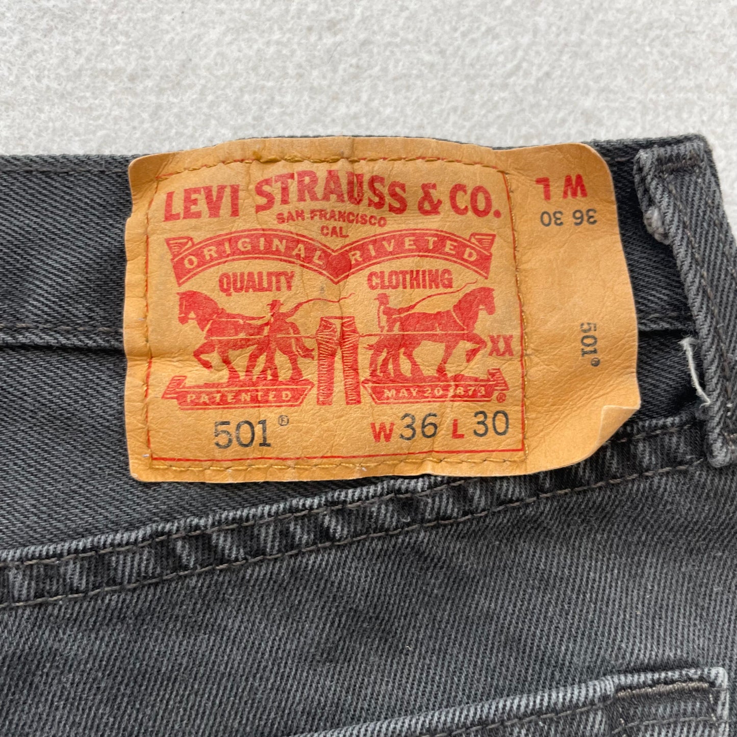 Levi's 501 Original Fit Men's Faded Black Denim Jeans Button Fly Size 36x30