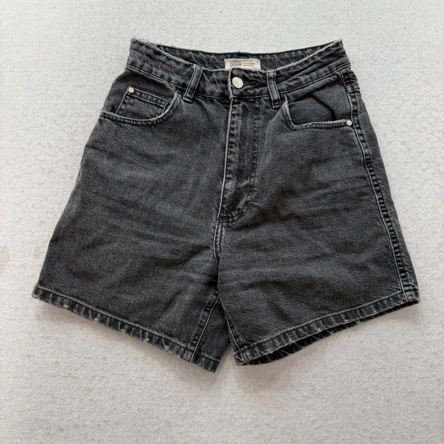 Authentic Denim by TRF Women's Black Washed Denim Short High Rise Casual Size 24
