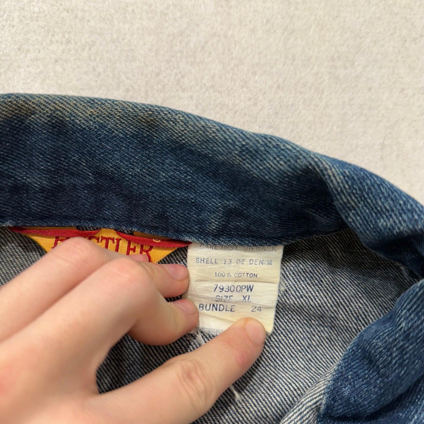 Vintage Rustler Men's Blue Dark Wash Denim Trucker Jacket 100% Cotton Size XL