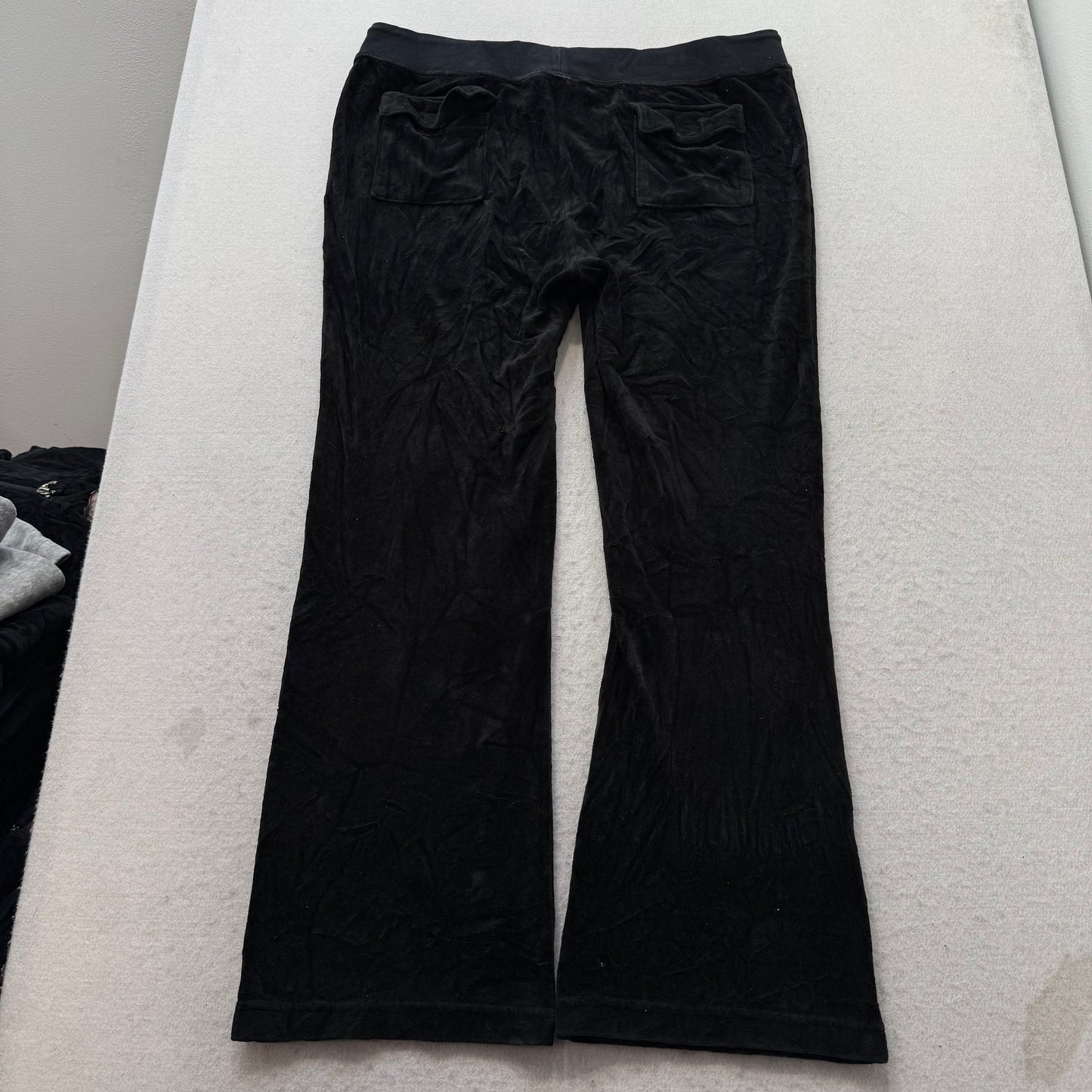 Vintage Juicy Couture Women's Black Velour Tracksuit Set Hoodie & Pant Y2k Size L