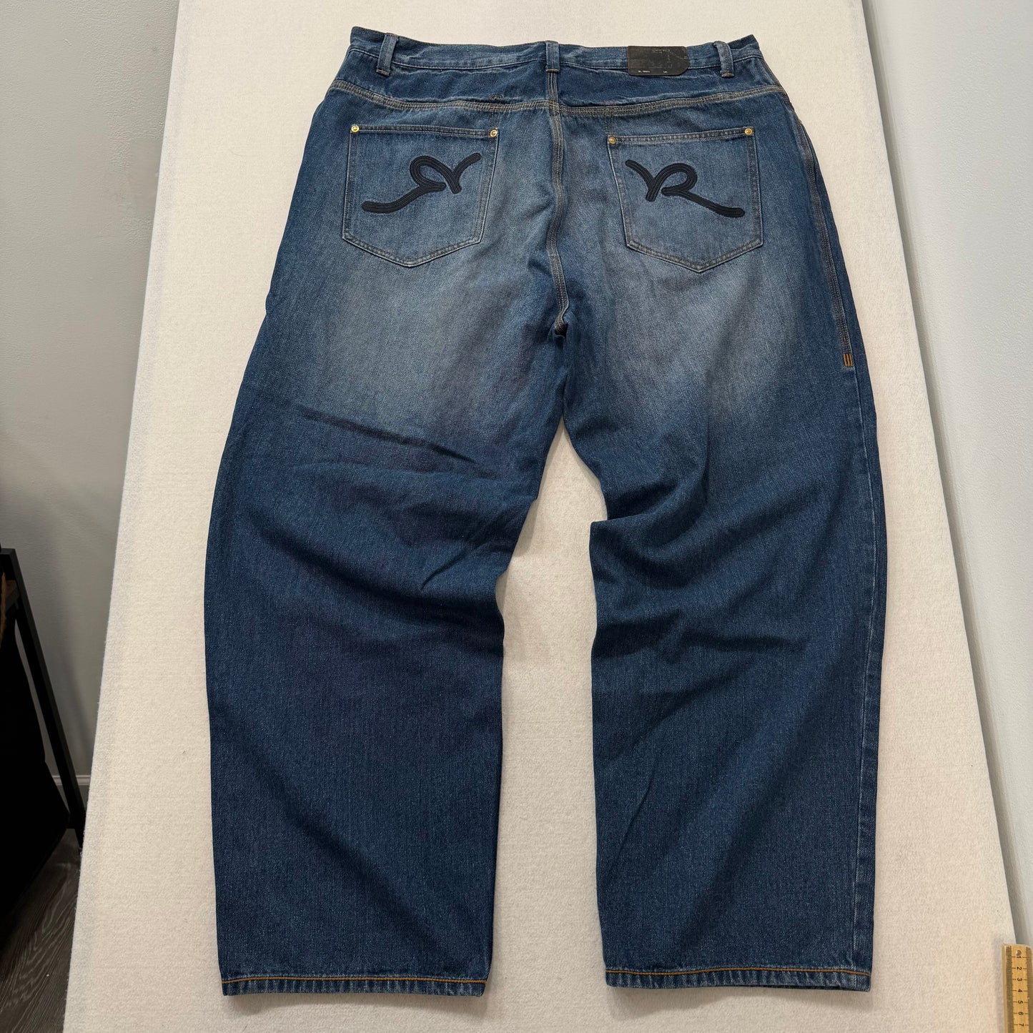 Rocawear Medium Blue Denim Jeans Straight Leg Embroidered Logo 100% Cotton 46