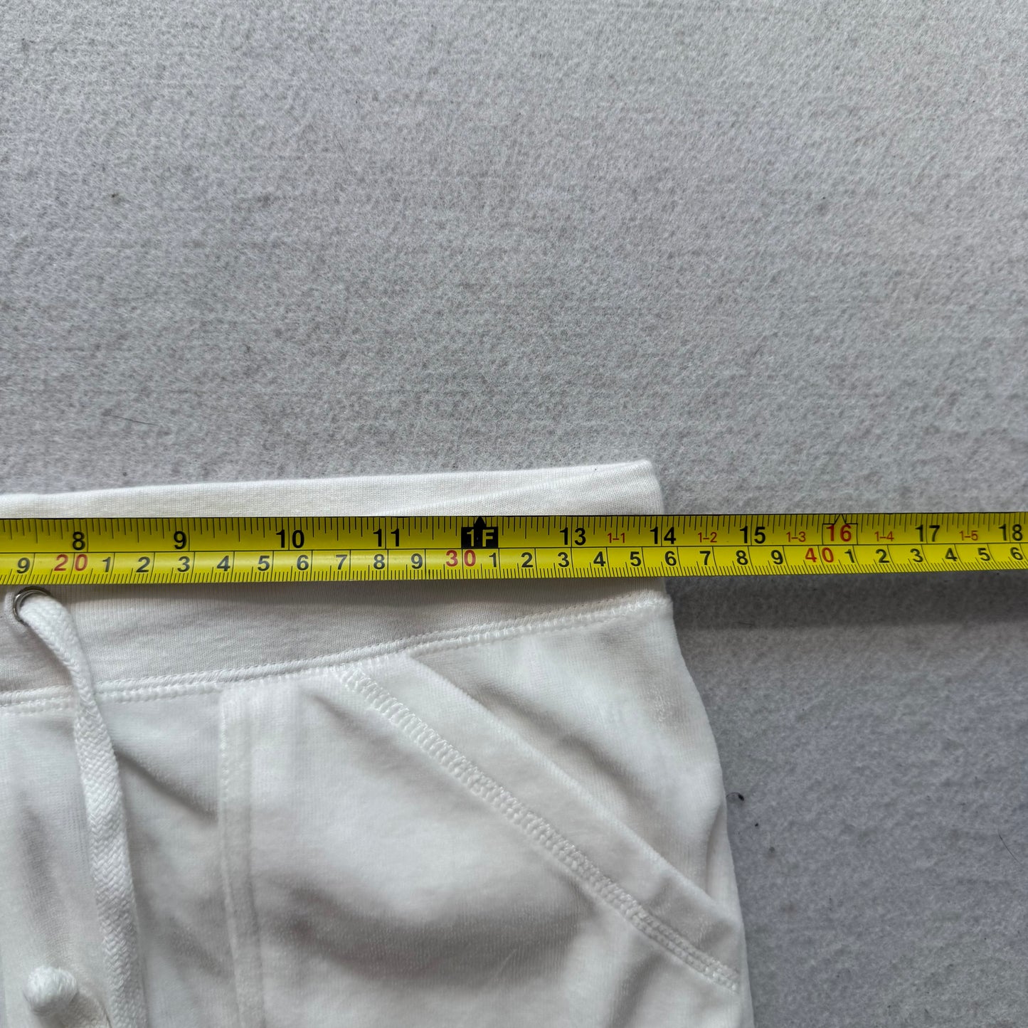 Juicy Couture Women's White Velour Flared Leg Track Pants Loungewear Y2K Size M