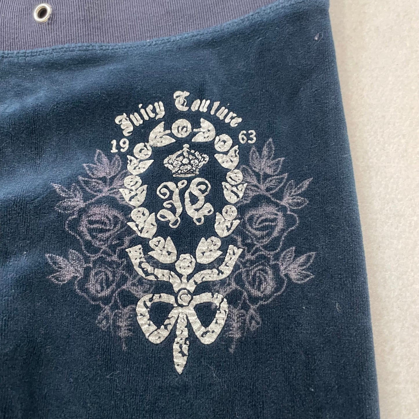 Vintage Juicy Couture Women's Navy Velour Flared Track Pant Graphic Logo Size S