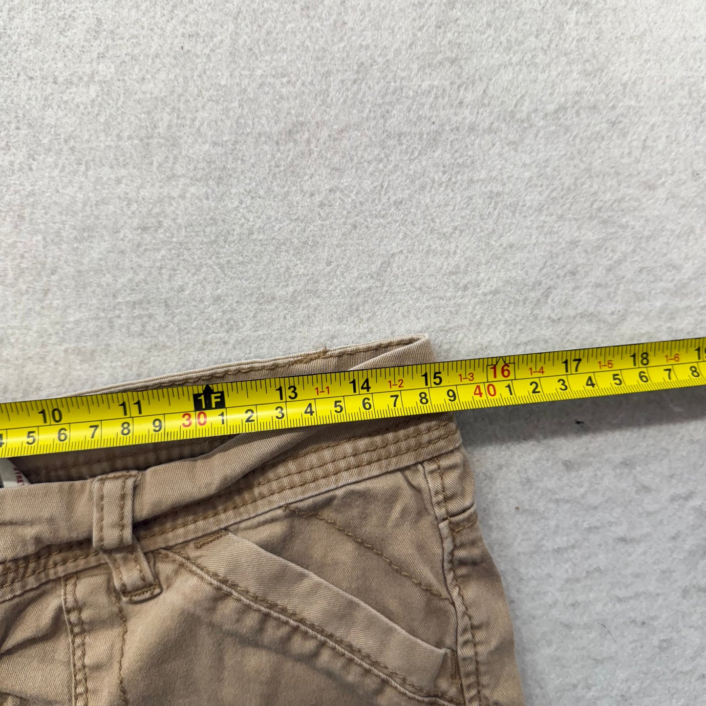 Unionbay Women's Tan Cotton Booty Shorts Diagonal Cargo Pocket Rolled Hem Size 7