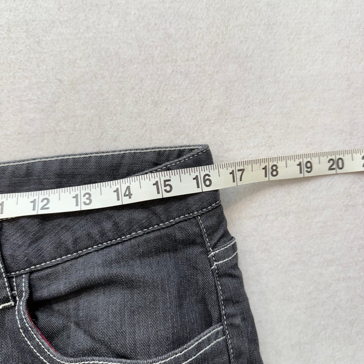 Prana washed dark grey denim jeans with front slant pockets and curved-stitched back patch pockets size 8
