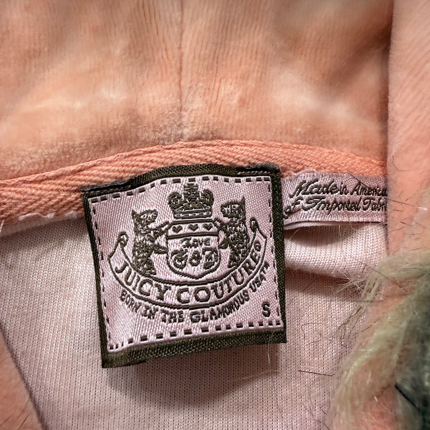 Vintage Juicy Couture Women's Coral Pink Velour Zip-Up Faux Fur-Trimmed Hood - S
